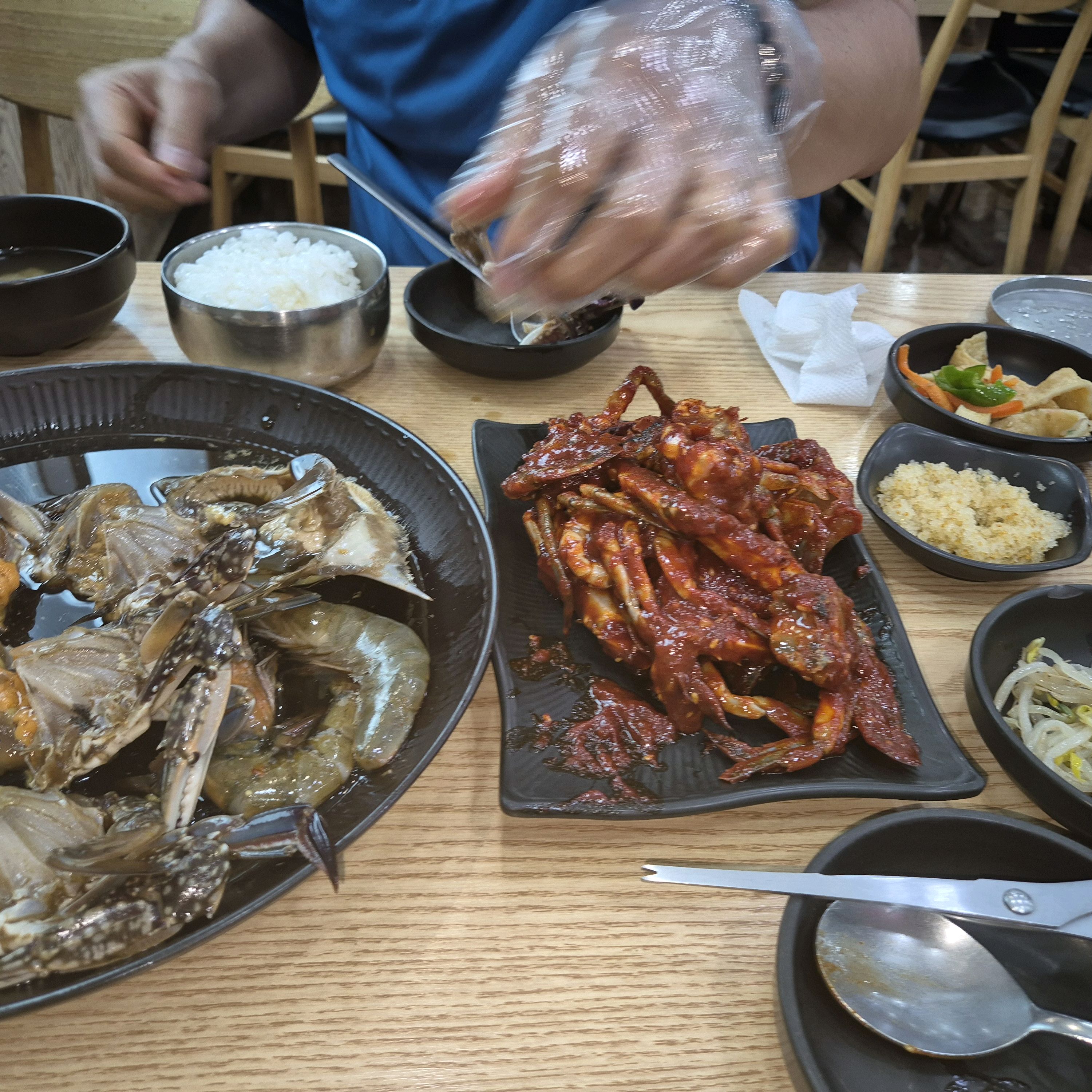 A good restaurant in Dobong-dong, Dobong-gu, Seoul, Onggi Flower Crab