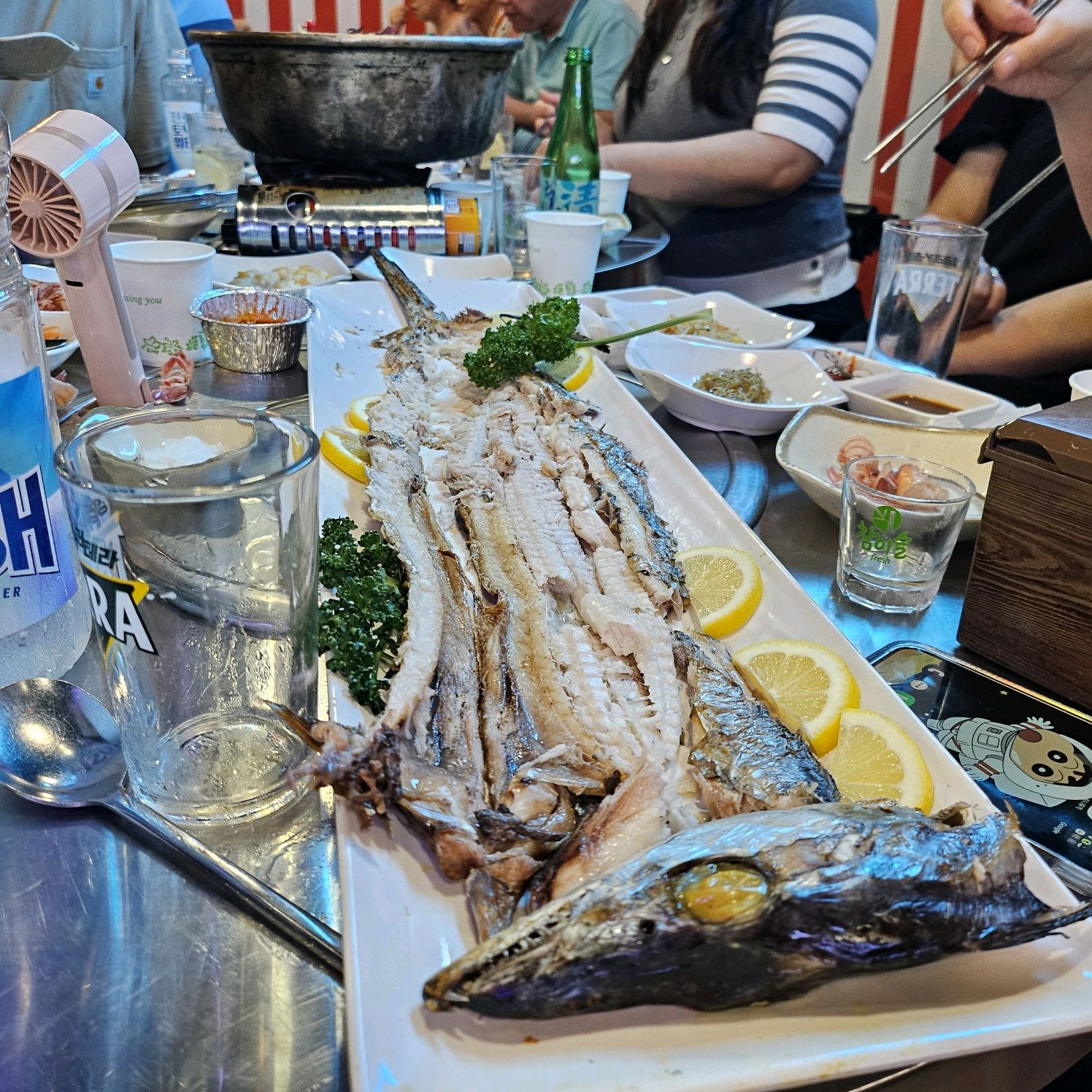  시청역 해물 칼국수 전문점 조개와