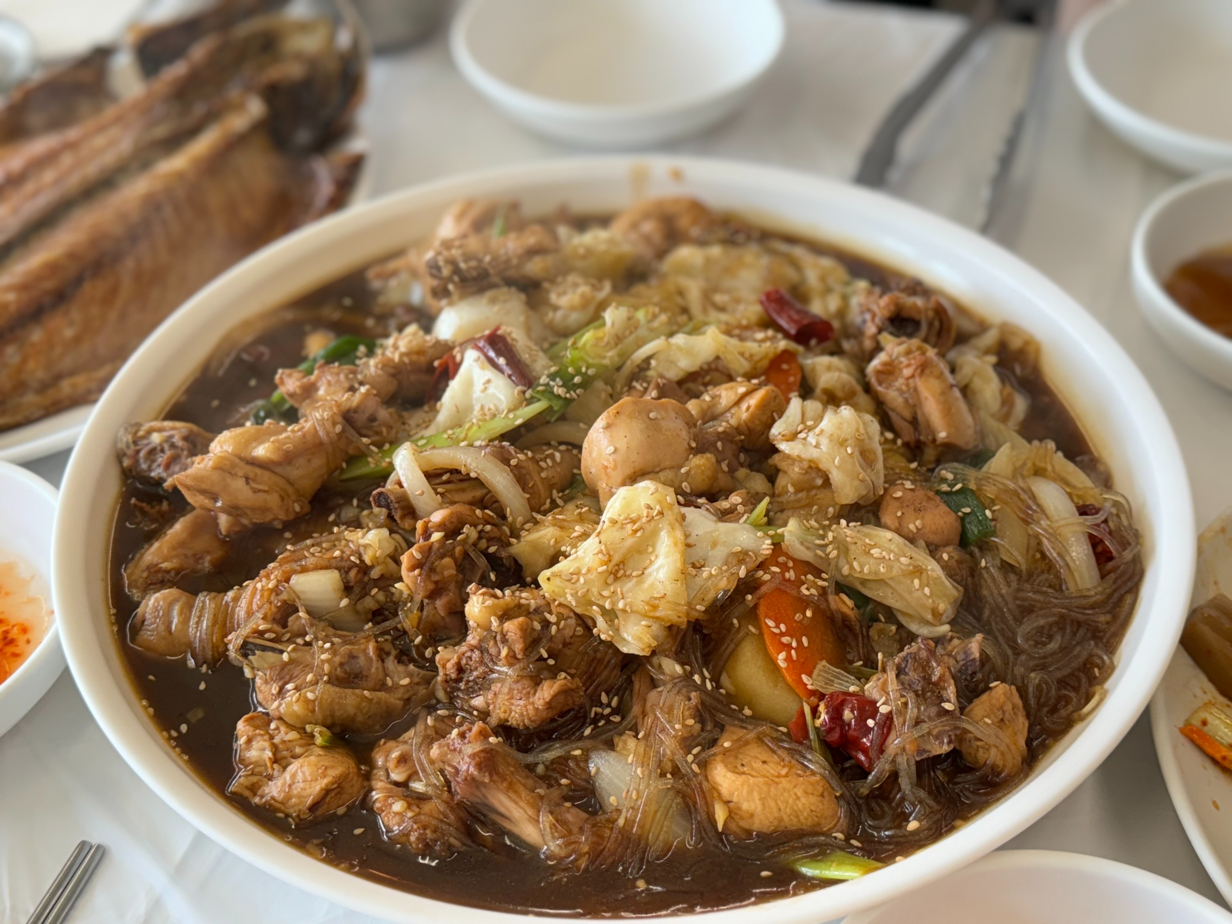 4인이라 가족한상 메뉴 시켰음. 가격은6만원. - 하회마을 맛집 하회민속식당