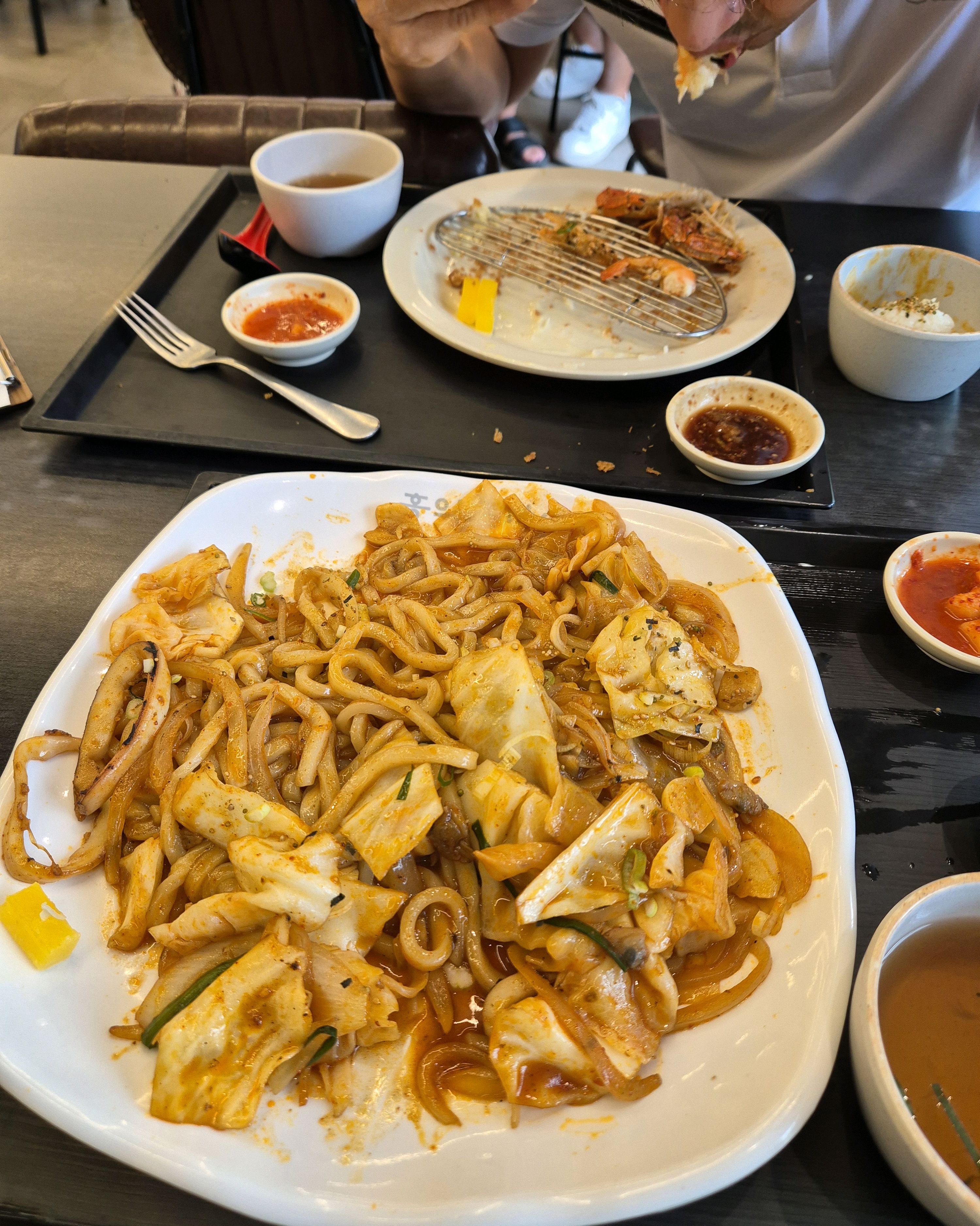 볶음밥도 맛있고 볶음짬뽕도 너무 맛나게 먹었어요 - 인천 미추홀구 맛집 홍익돈까스 인천미추홀점