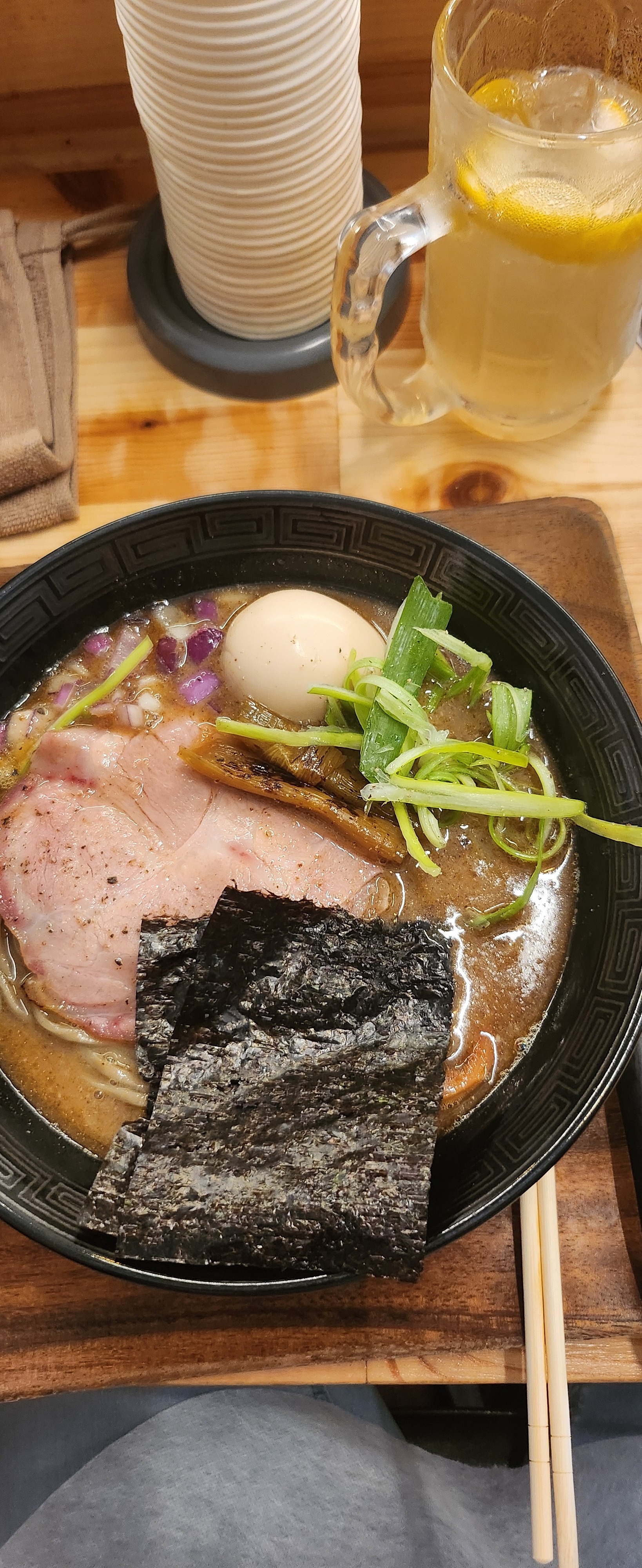 맛있어요. 오픈런 안하면 너무 오래 기다려요. 오픈런도 아주 일찍 가야 바로 입장 가능할