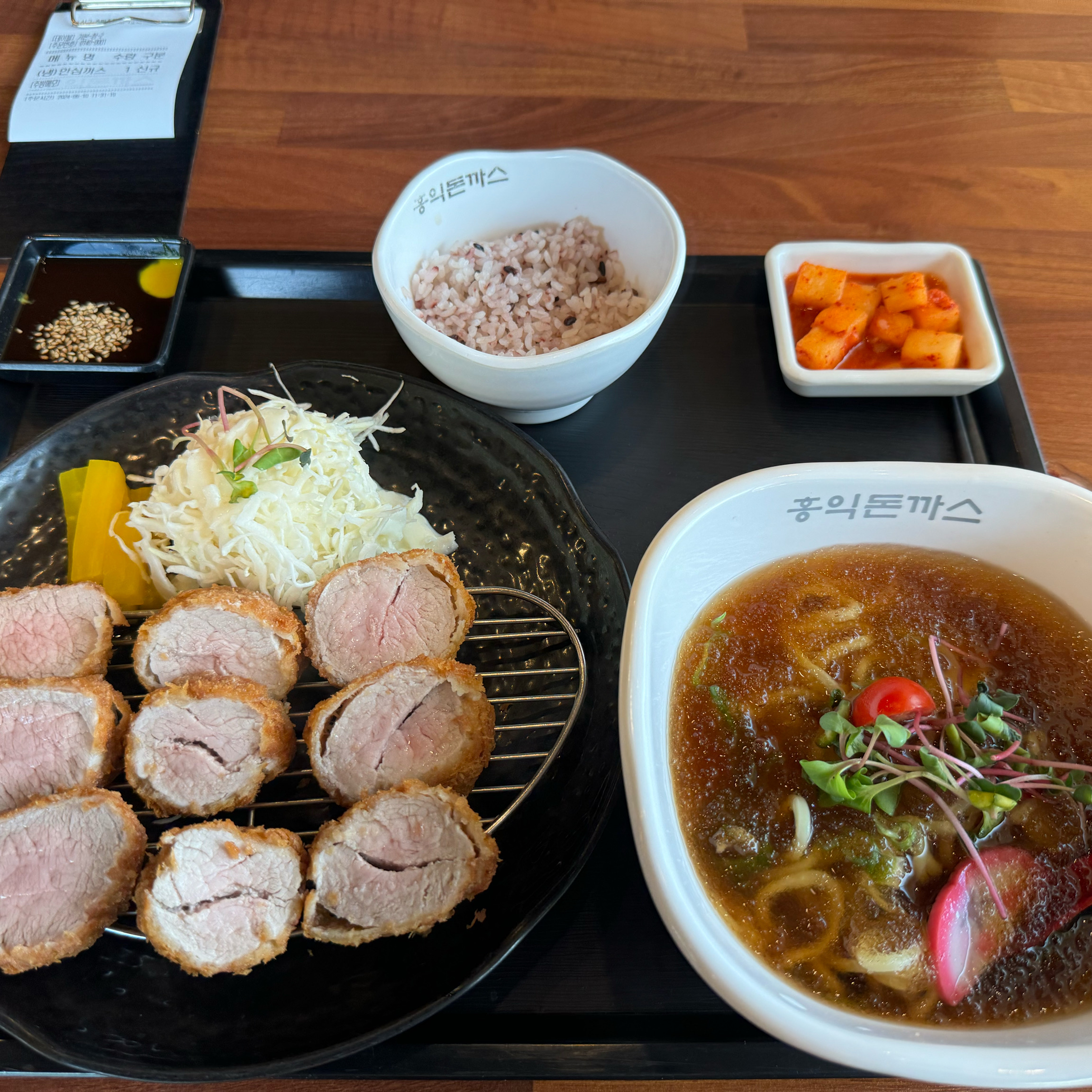 안심이라서 시간이 좀 더 걸렸는데 보들보둘하고 바삭하고 ㅎㅎ 엄 맛나게 먹었어요 기다린 보