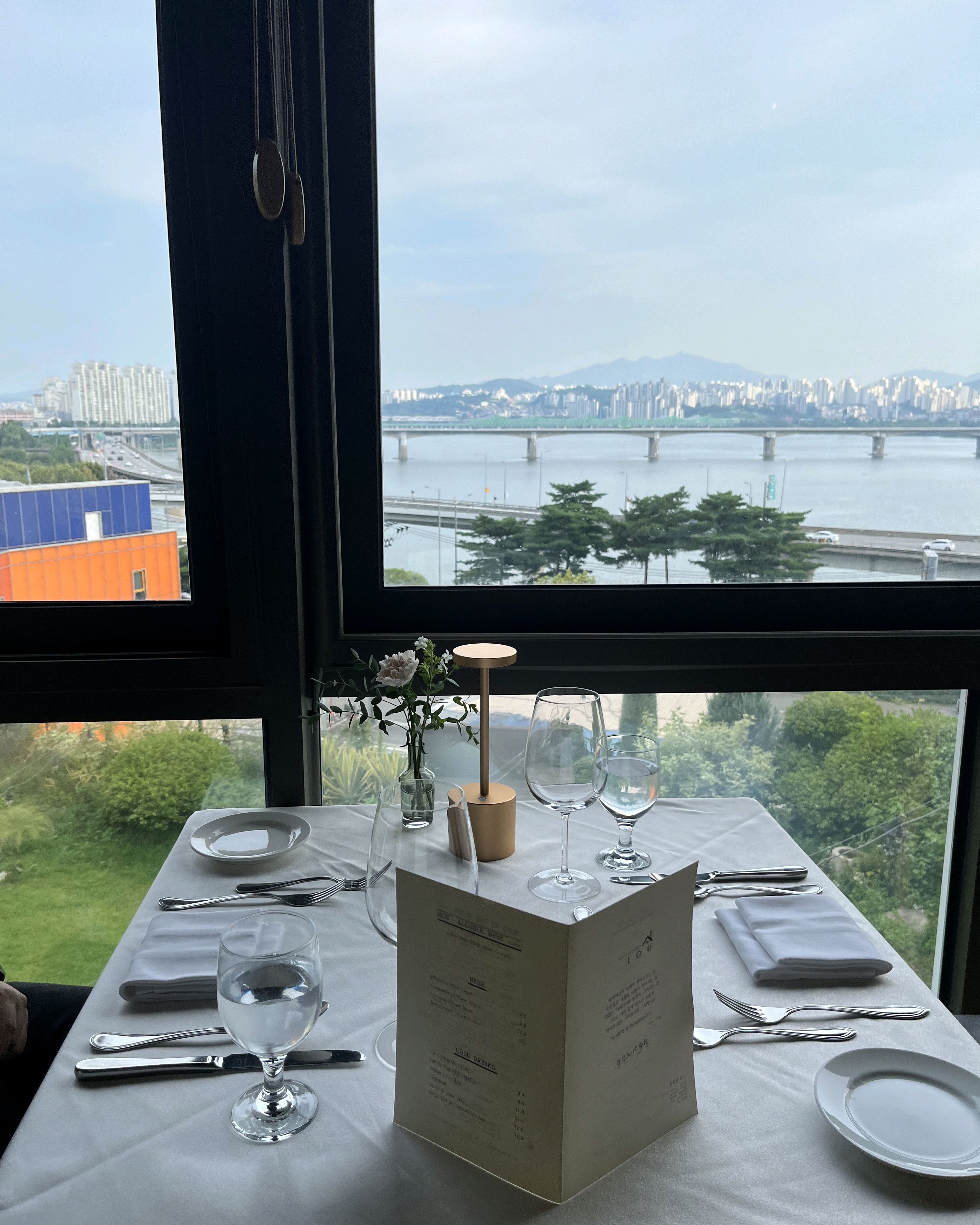 서울시 용산구 원효로2동 맛집 레스토랑 아이오유