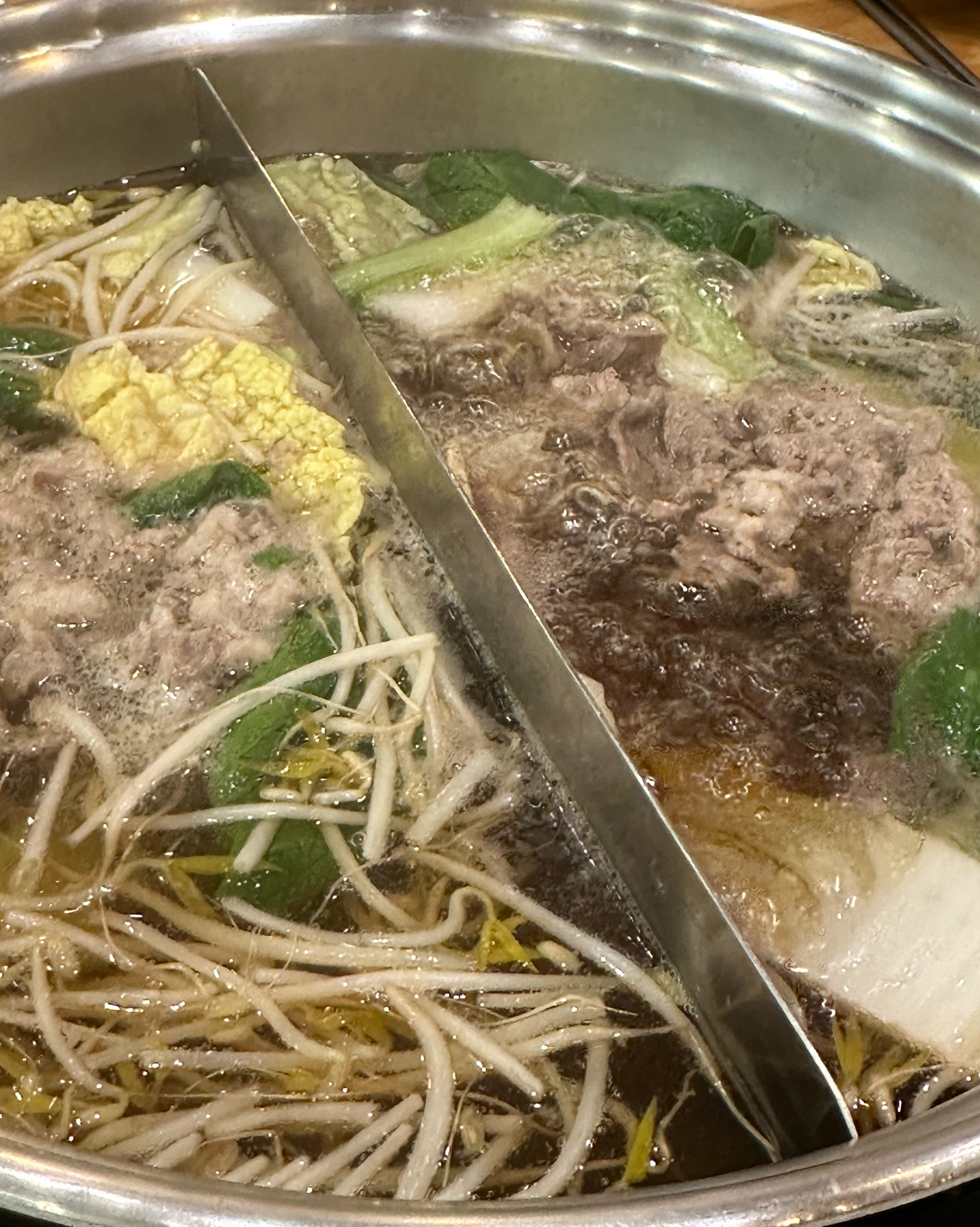 샤브샤브랑 아이스크림 먹고싶을때 오는 곳이에요. 정말 맛있어요☺️☺️☺️ - 대구 이곡동 맛집 샤브20 성서점