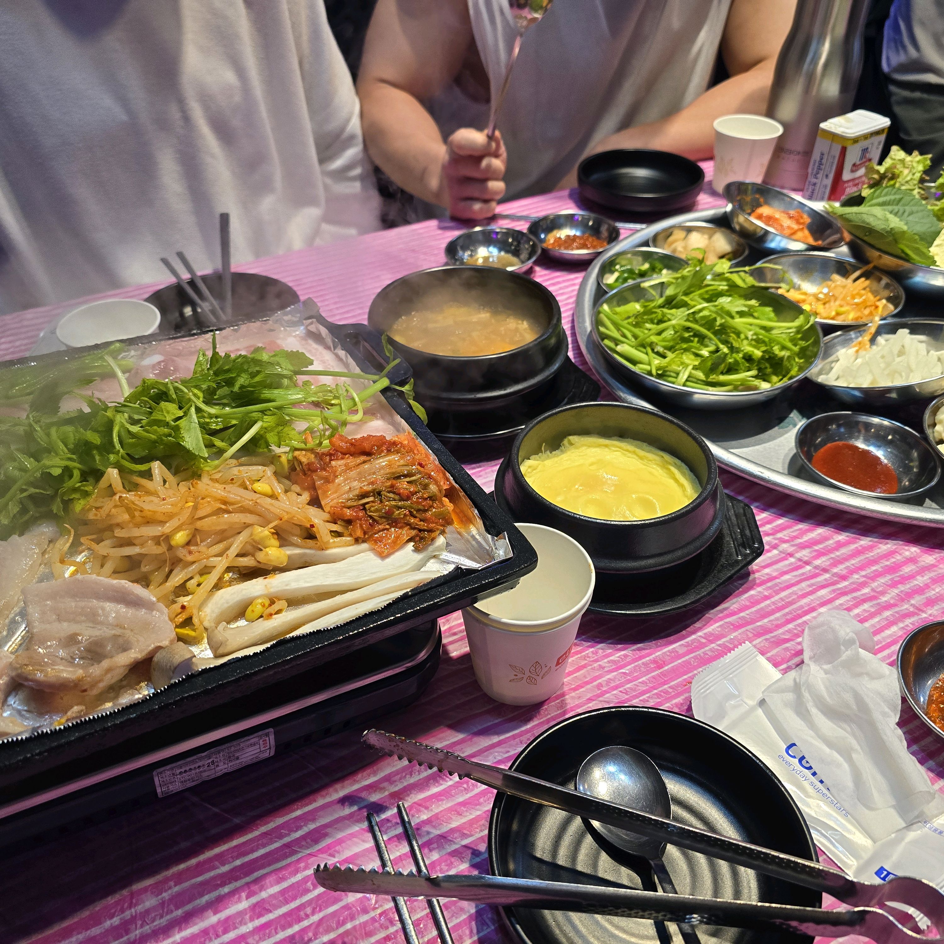 Restaurant in Sangbong-dong, Jungnang-gu, Seoul, Jungnang School House, Sangbong Main Store