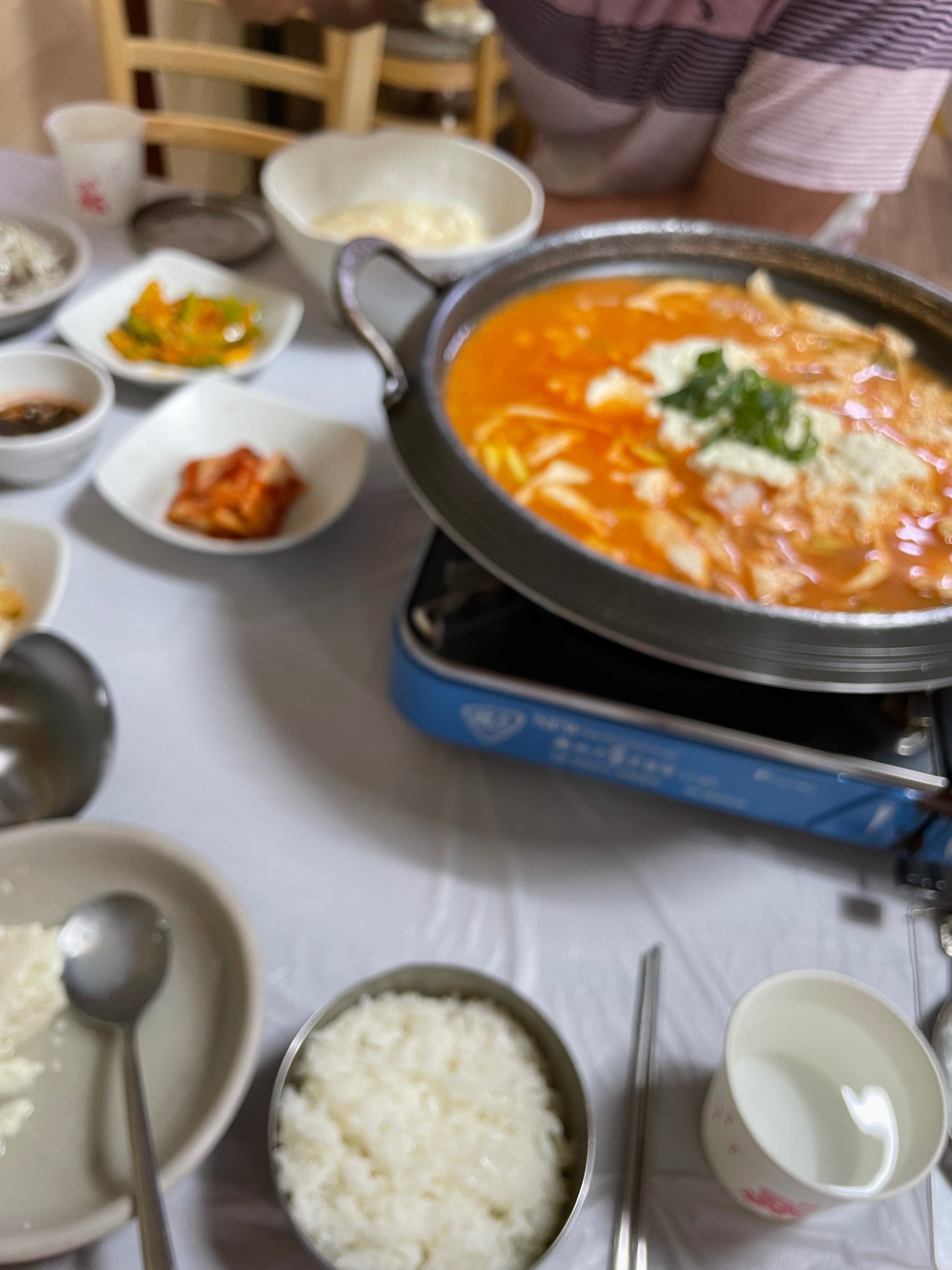 순두부마을이라고 순두부집들 모여 있는 곳이 아니라 한산하고 주차장이 매우 넓어서 주차하기