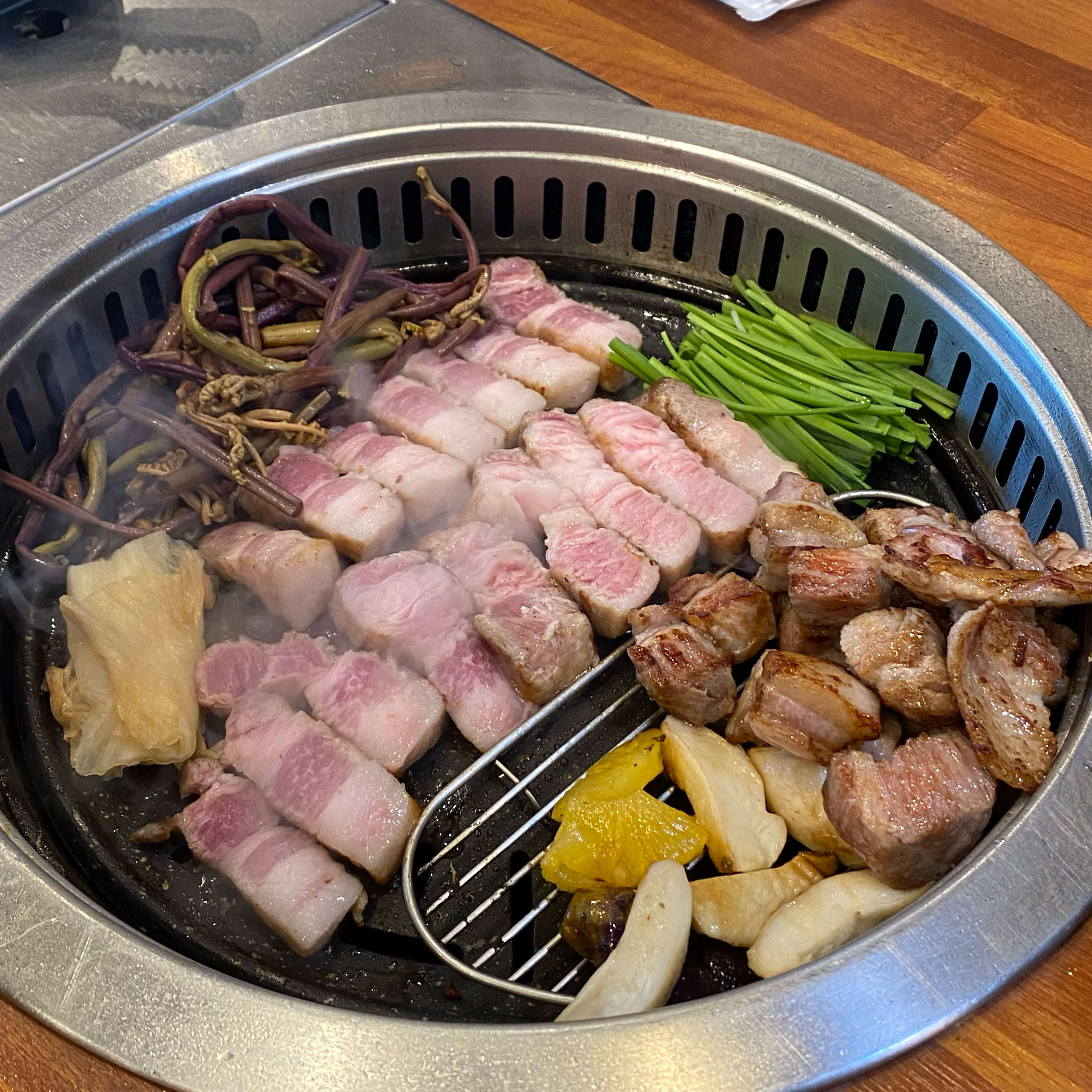 맛집인거 알고 왔지만 , 진짜 잘 구워주셔서 더 맛잇어요! - 송정 맛집 구덕포끝집고기