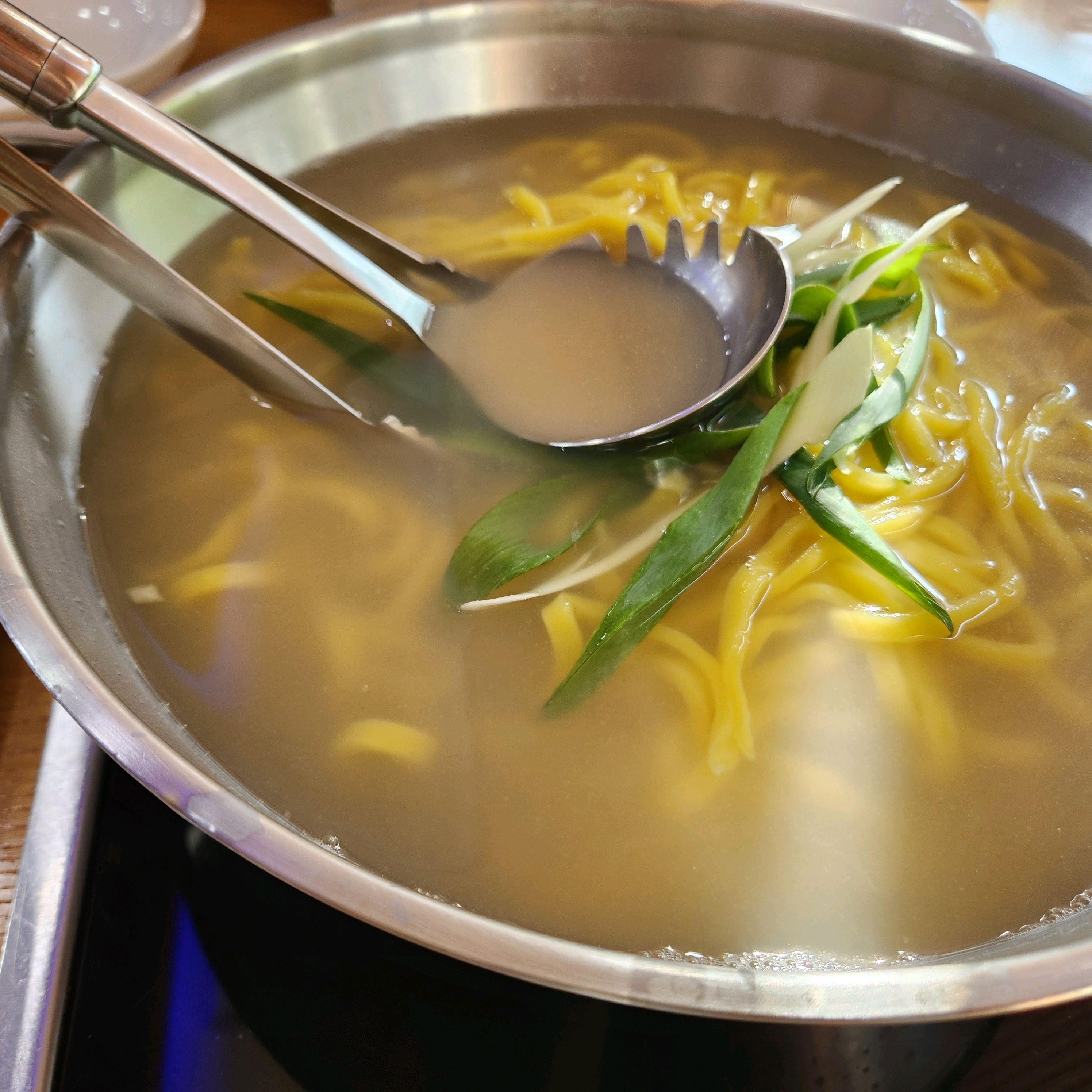 
서울시 강동구 둔촌동 맛집 황도바지락칼국수