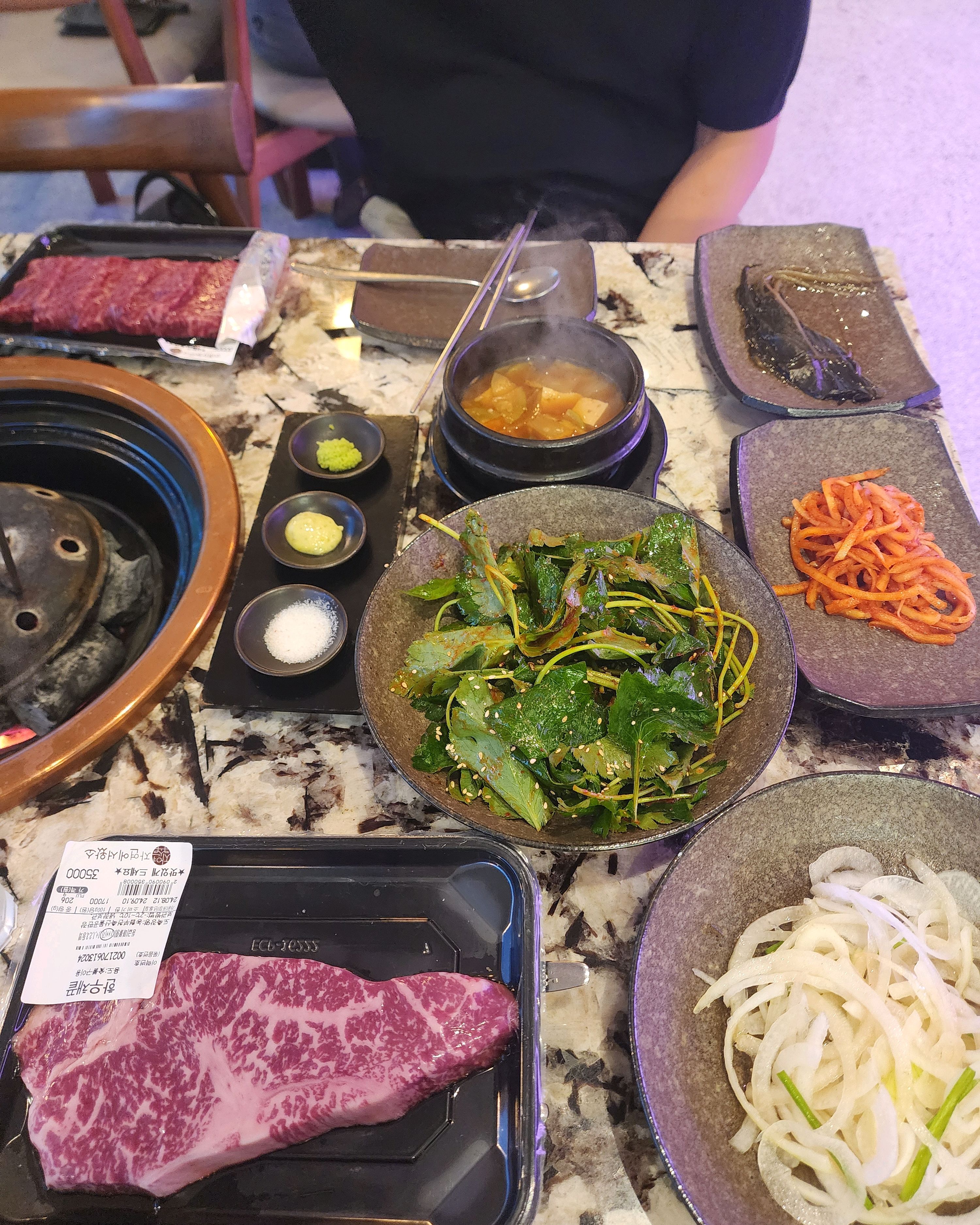 I’m from the nature of the restaurant in Seongbuk-dong, Seongbuk-gu, Seoul. Main store