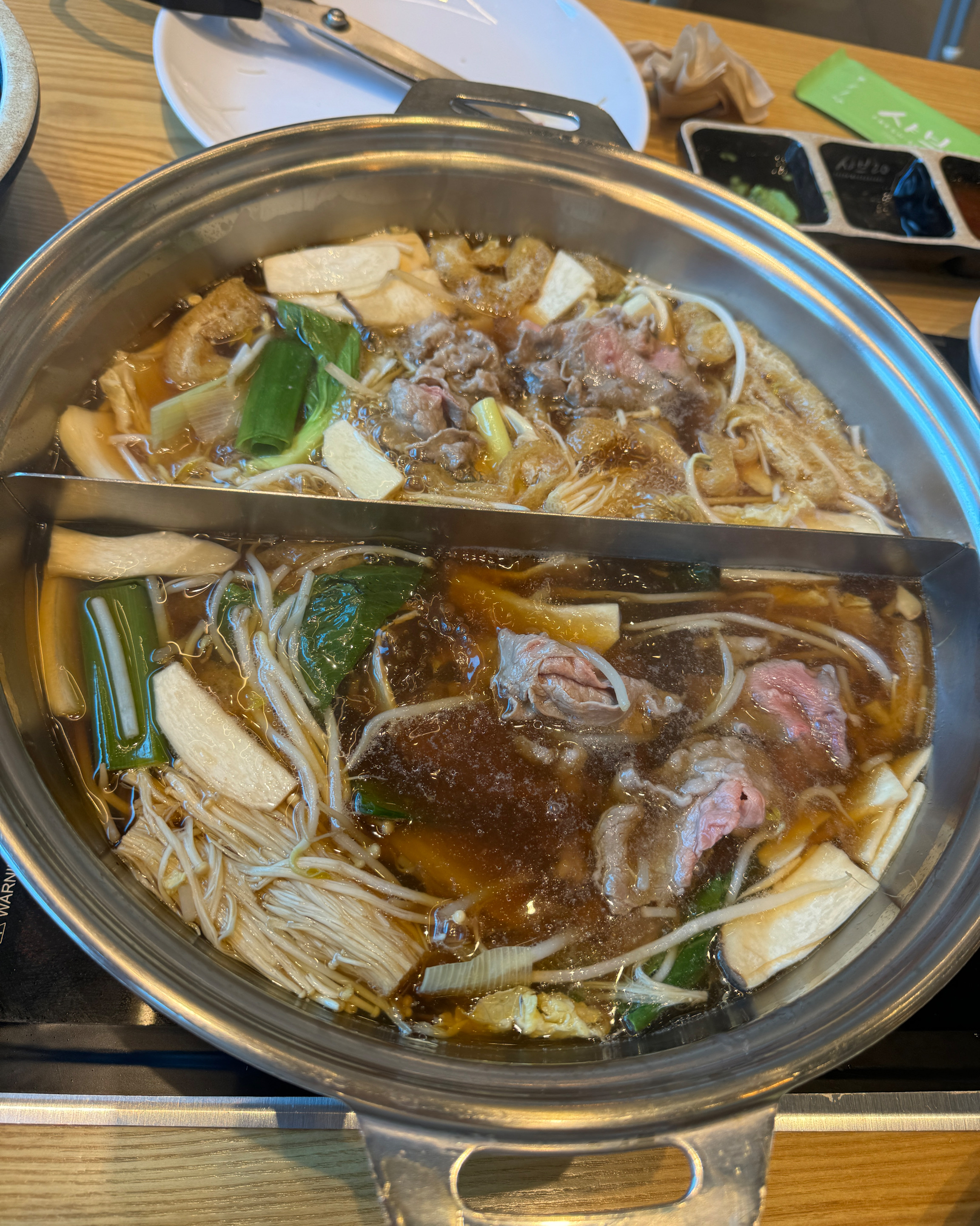 스키야키 육수를 좋아해서 전체로 먹었는데 - 마산 양덕동 맛집 샤브20 양덕점