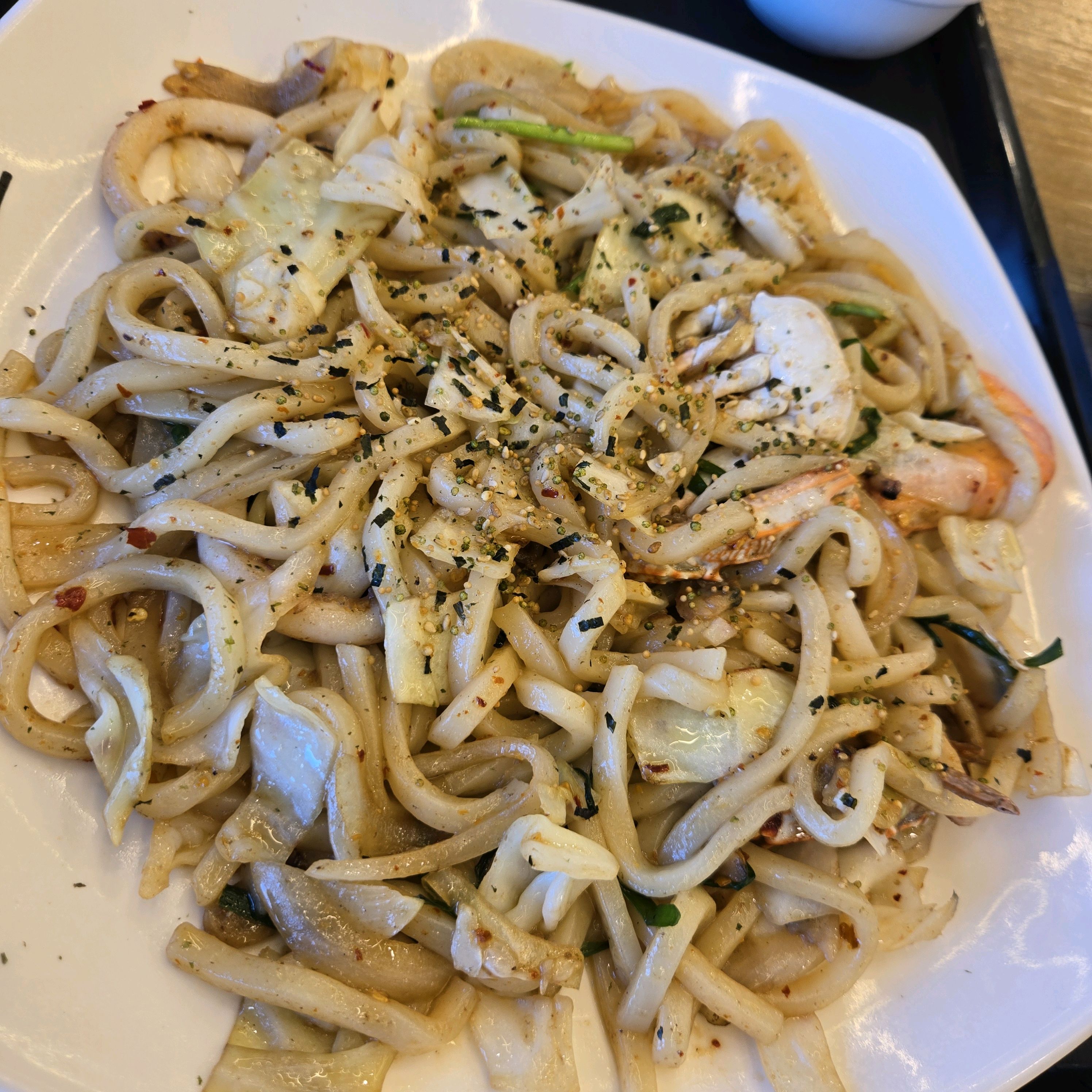 가성비 좋네요!!! 아이들과 엄마들 모임이 있어 물놀이 왔다가, 물놀이후 아이들이 배고프대