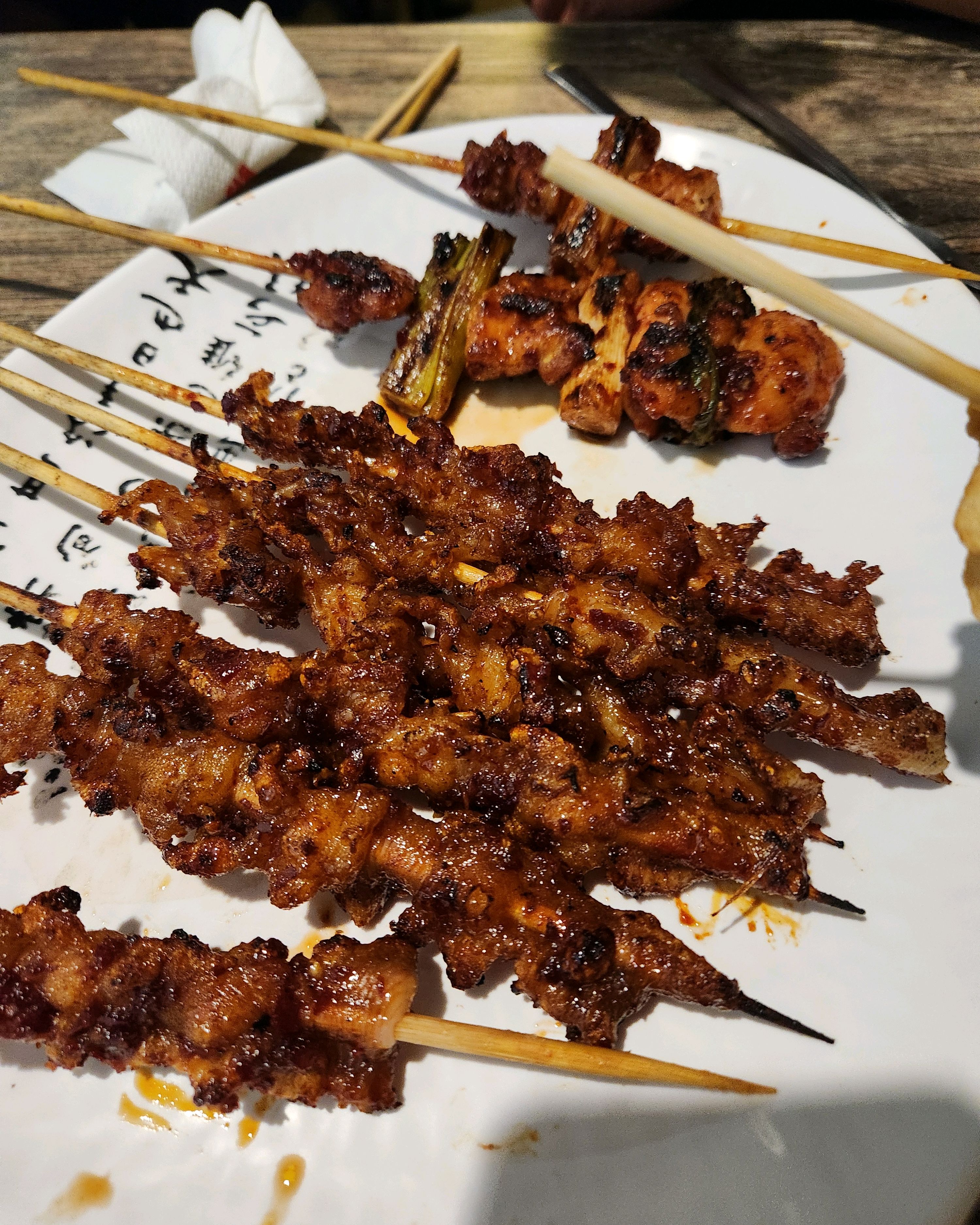 Grilled charcoal-grilled grilled skewers at a famous restaurant in Geumho 1-ga-dong, Seongdong-gu, Seoul