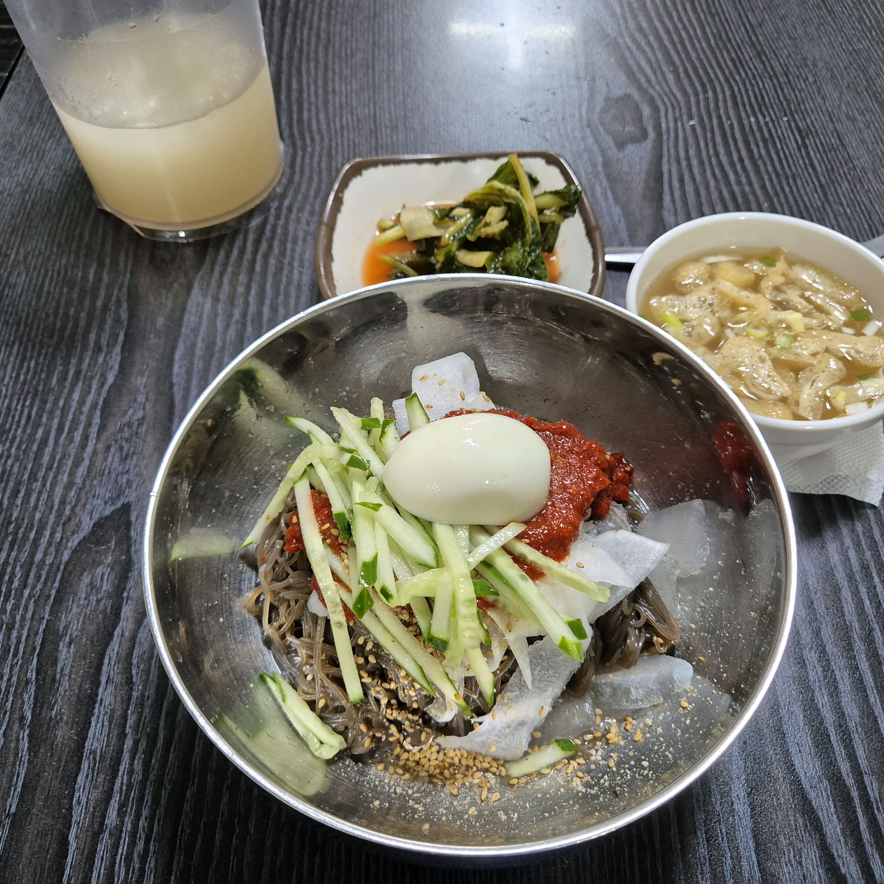 비빔냉면 먹다가 그냥 주시는 육수 부어서 물냉면까지!! - 천호동 맛집 꽃집냉면