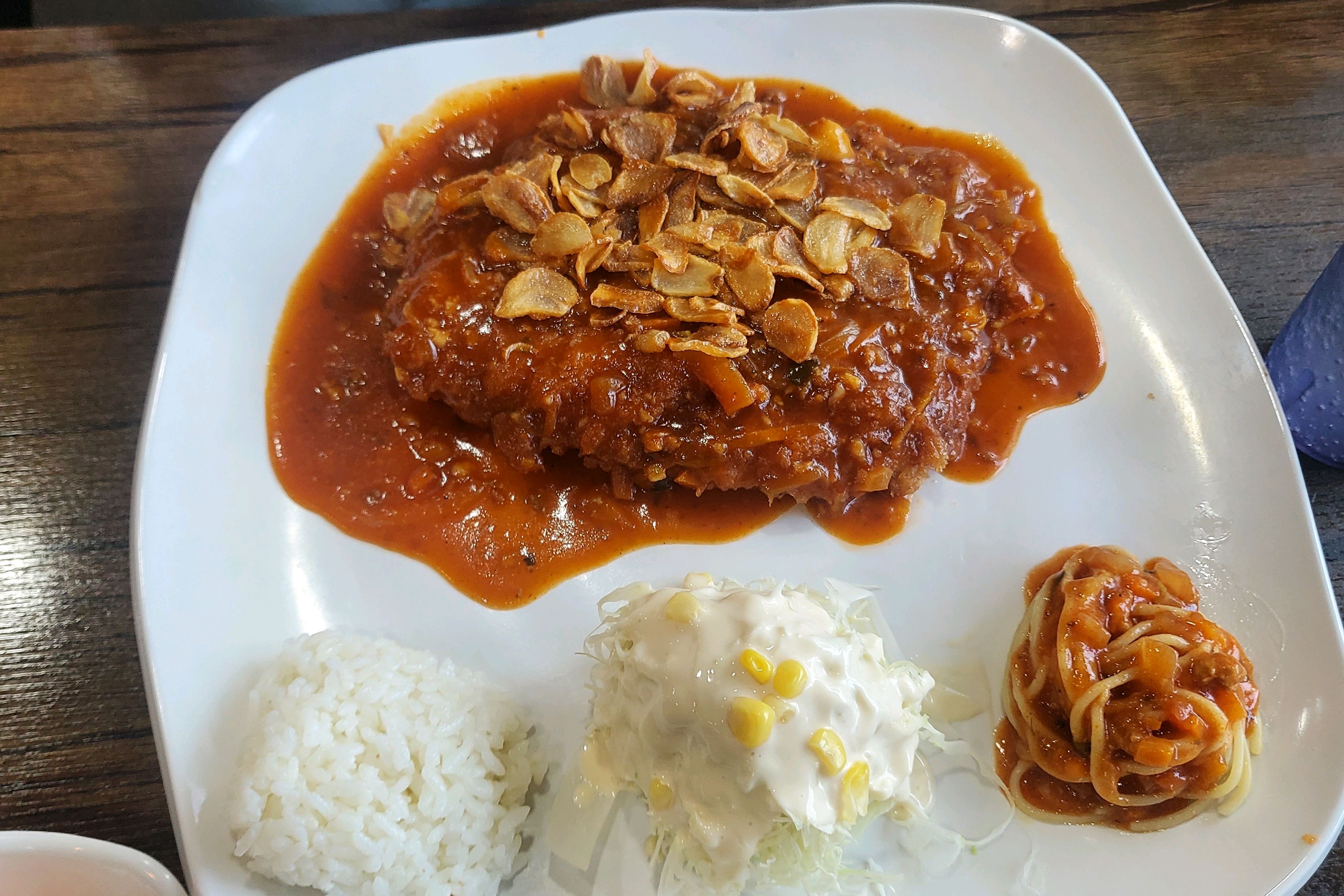 
서울시 노원구 중계동 맛집 돈까스먹는용만이