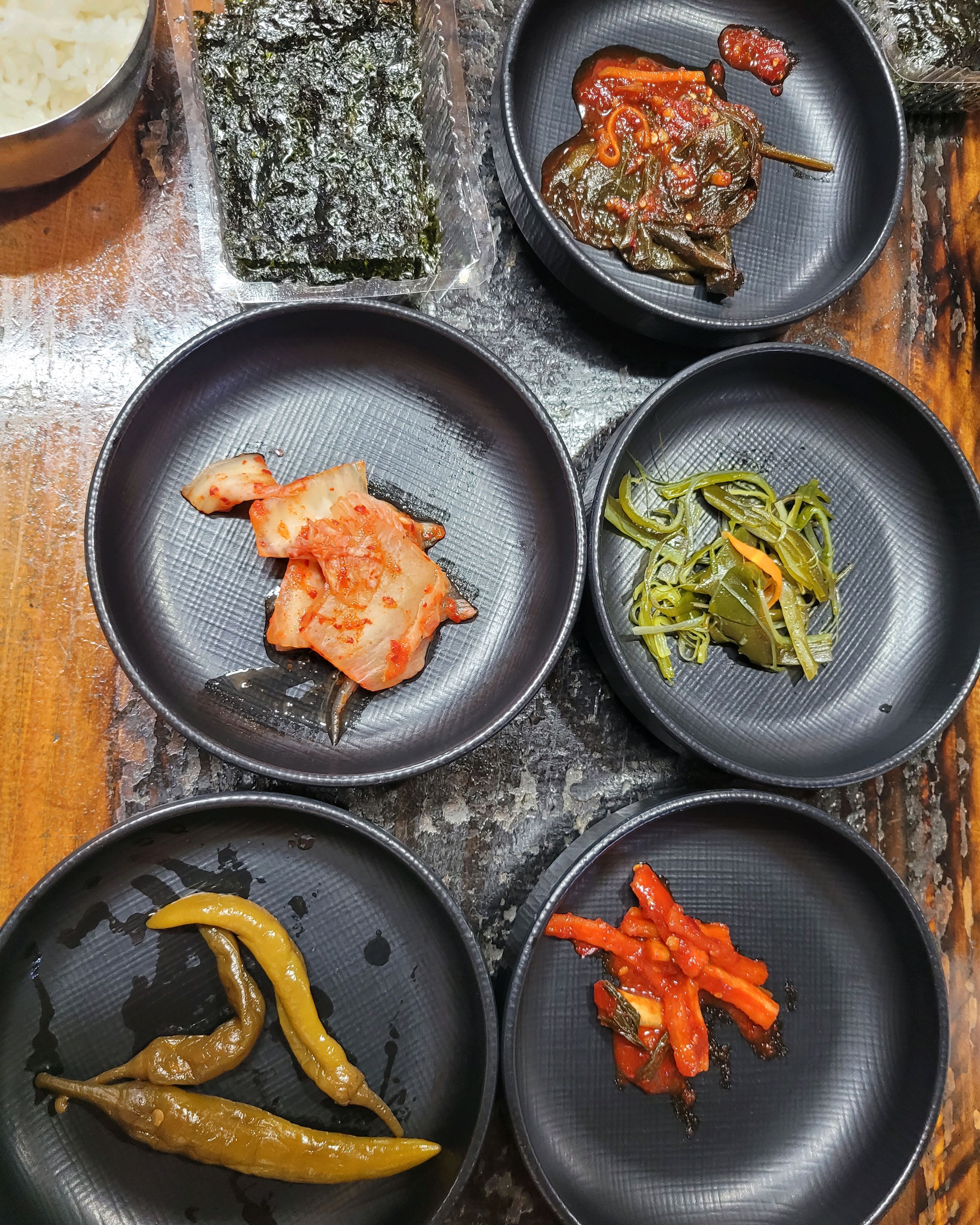 가족들과 강릉여행와서 순두부먹으러왔어요~양도많고 맛있고 아이들과도 먹을것이있어서 매우좋아요