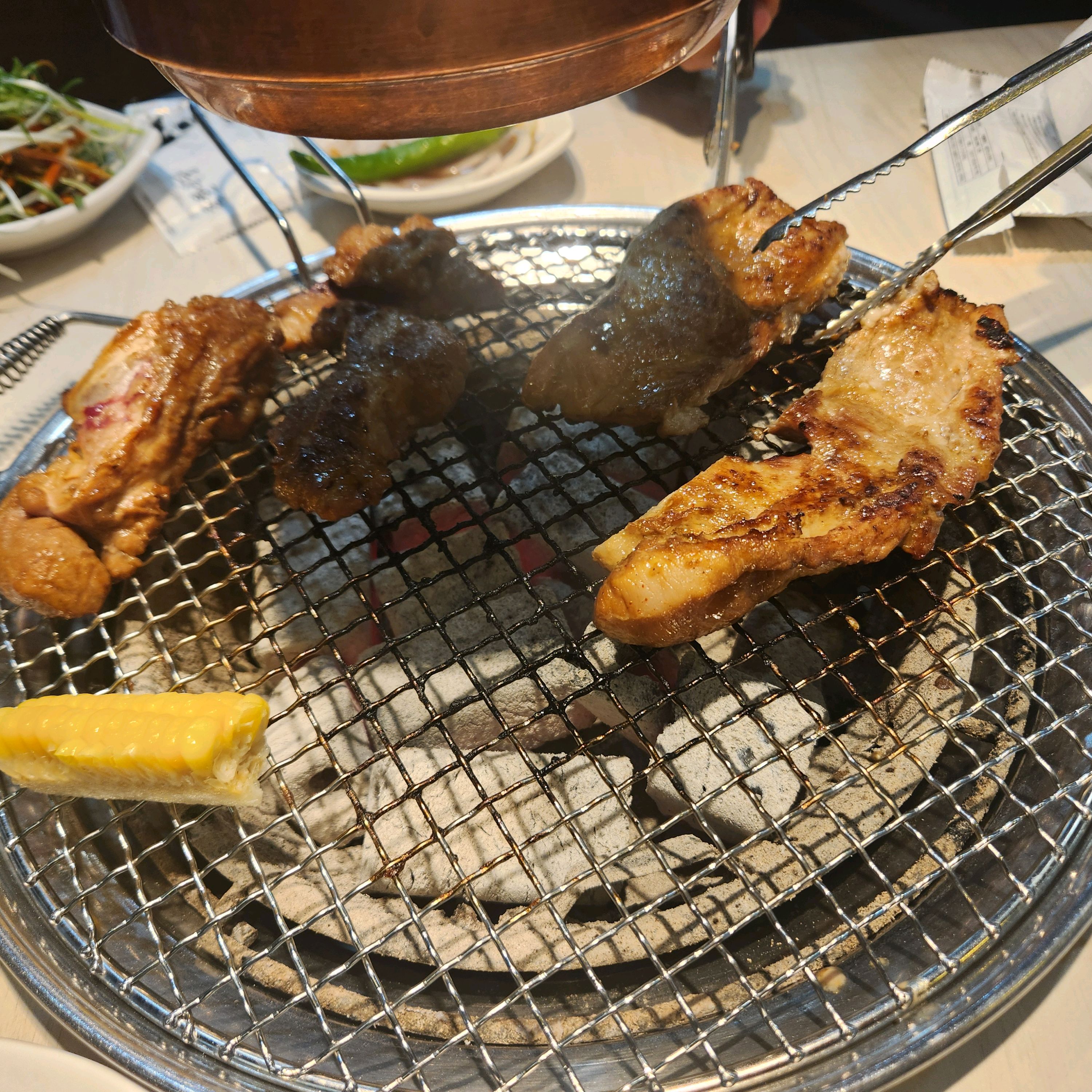 고기 잡내 없습니다. 고기 양념이 좀 더 잘 베었으면 싶었어요!! 가성비 최고긴합니다! - 굴포천역 맛집 명륜진사갈비 인천삼산점