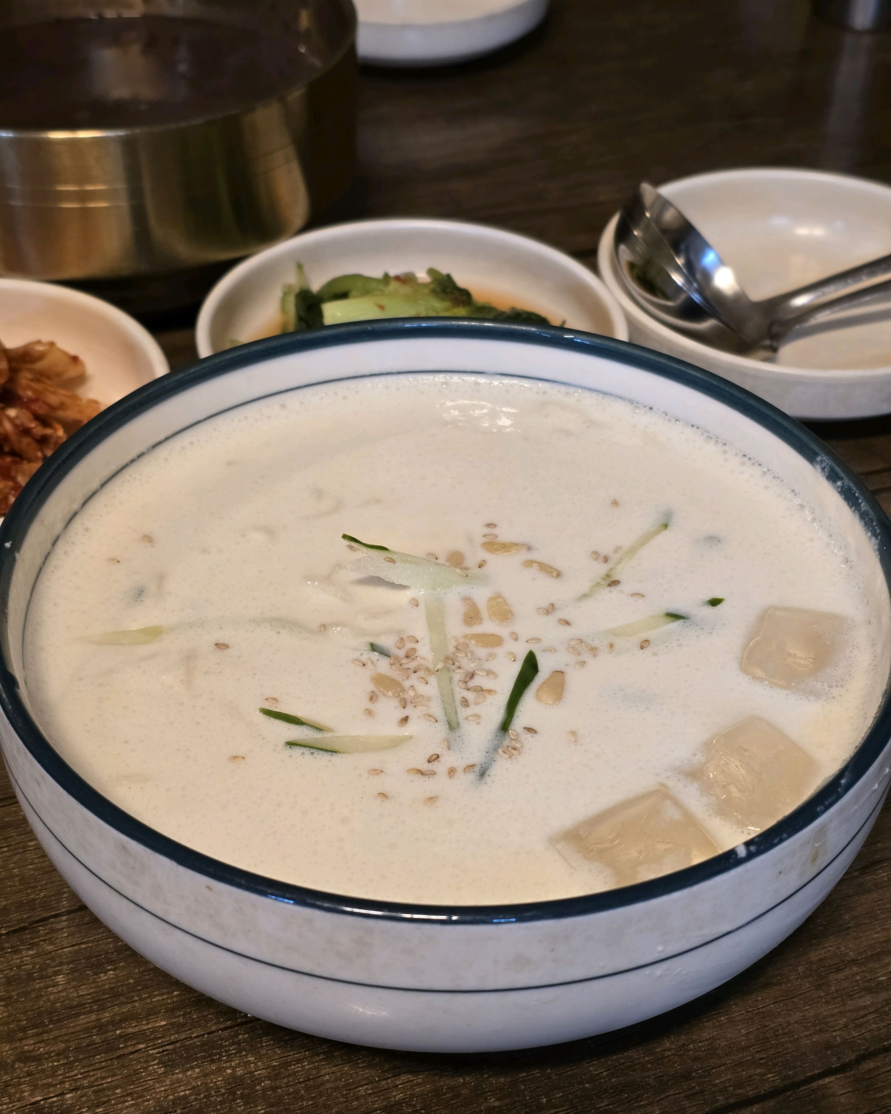 
길동역식당 옛날팥칼국수