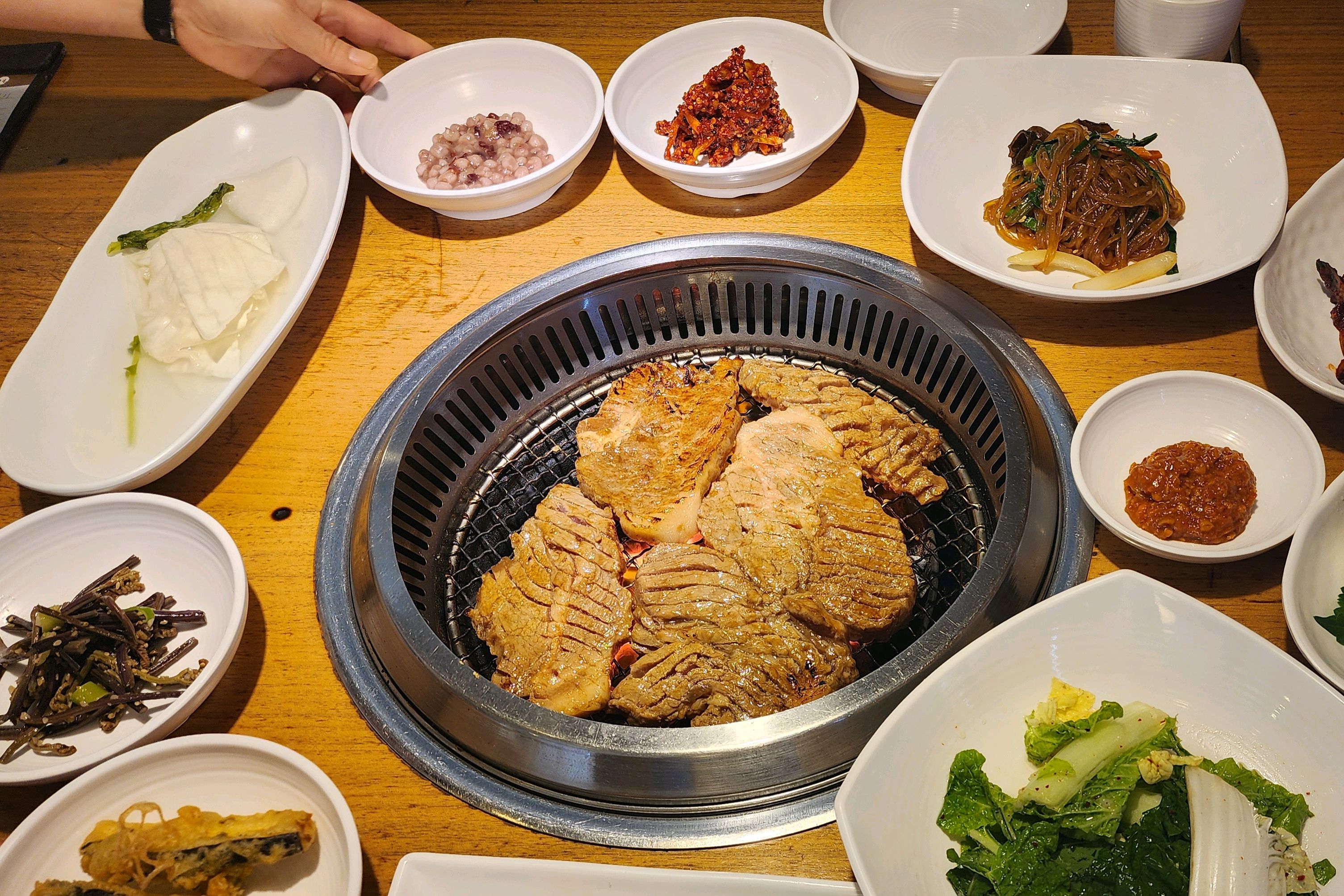 두번째방문 부모님 모시고 왔는데 역시 직원분들 한결같이 너무 친절하세요 !! 반찬이 떨어지