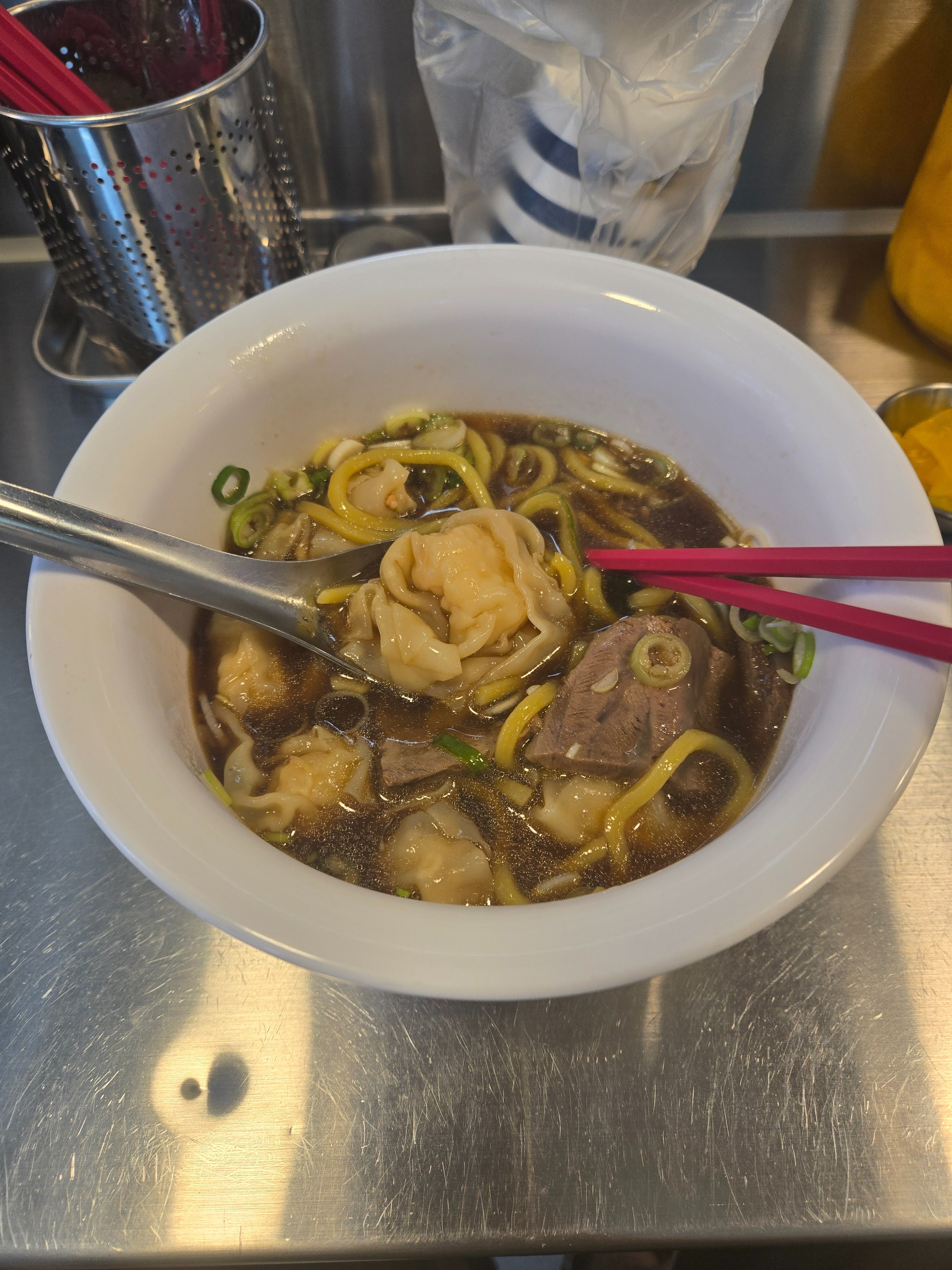 
청구역식당 진사부 우육면