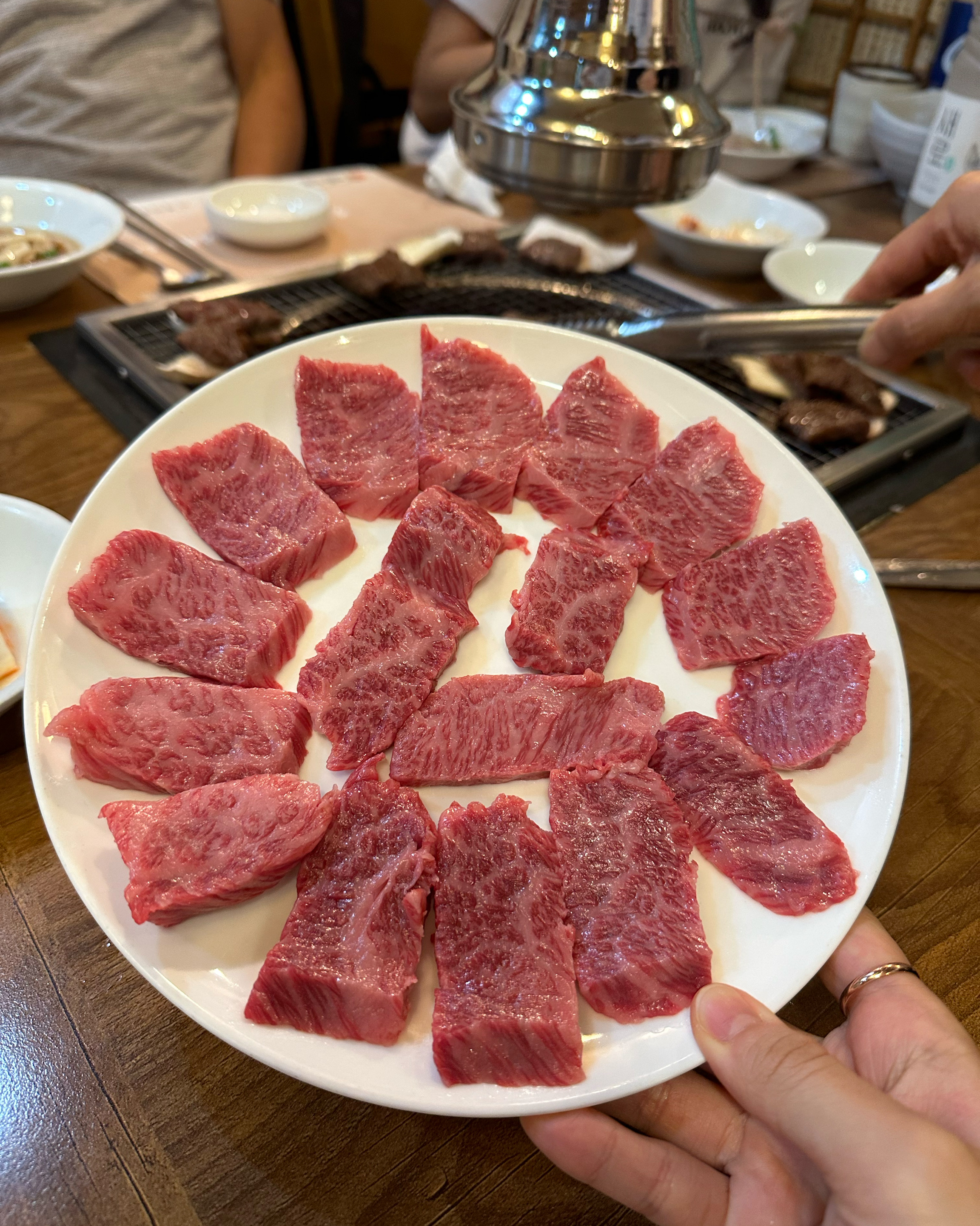 [홍대입구역 맛집 안동한우마을] 직접 가본 로컬 리뷰