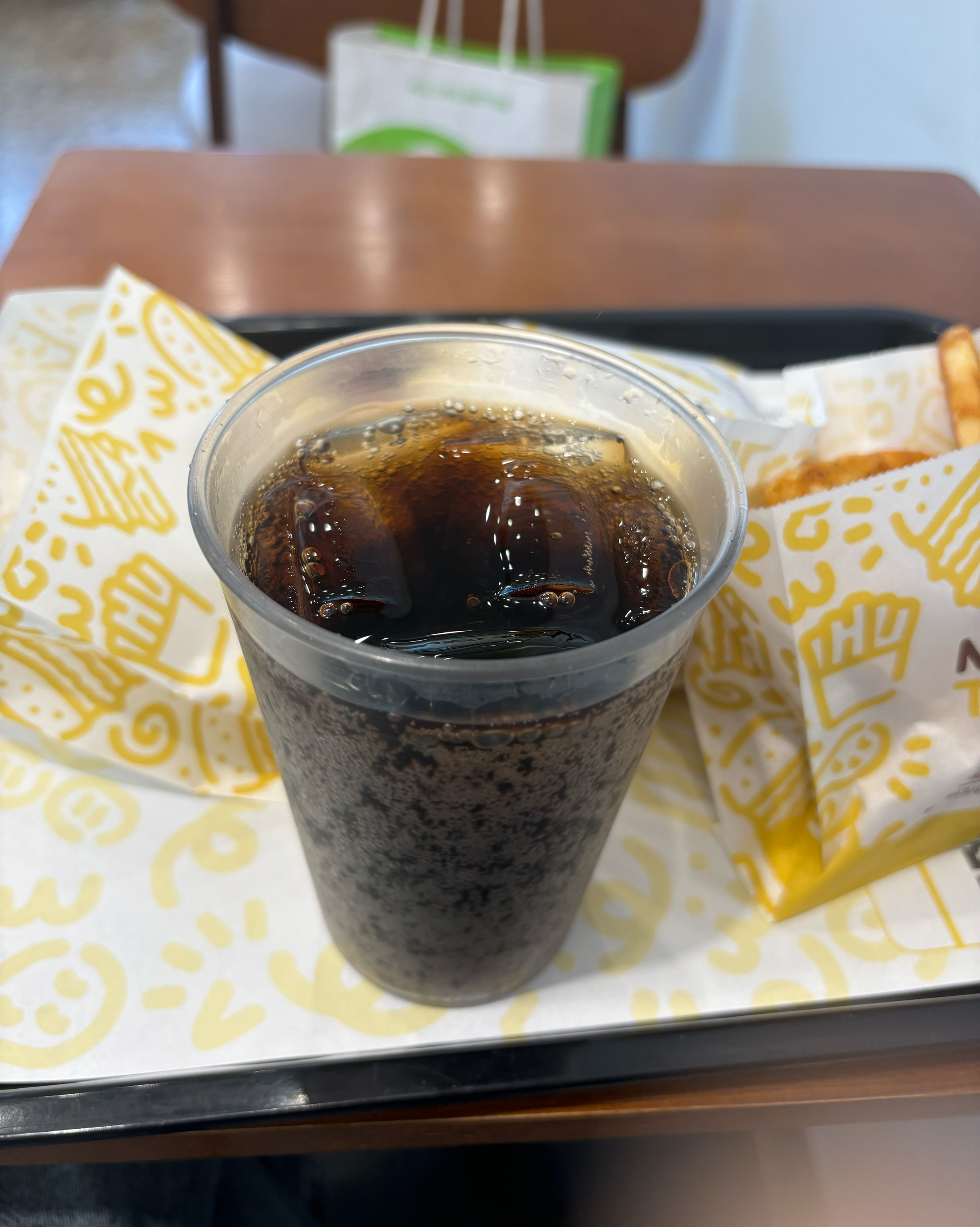 너무 늦게 나와요ㅠㅠ - 천호동 맛집 맘스터치 천호로데오