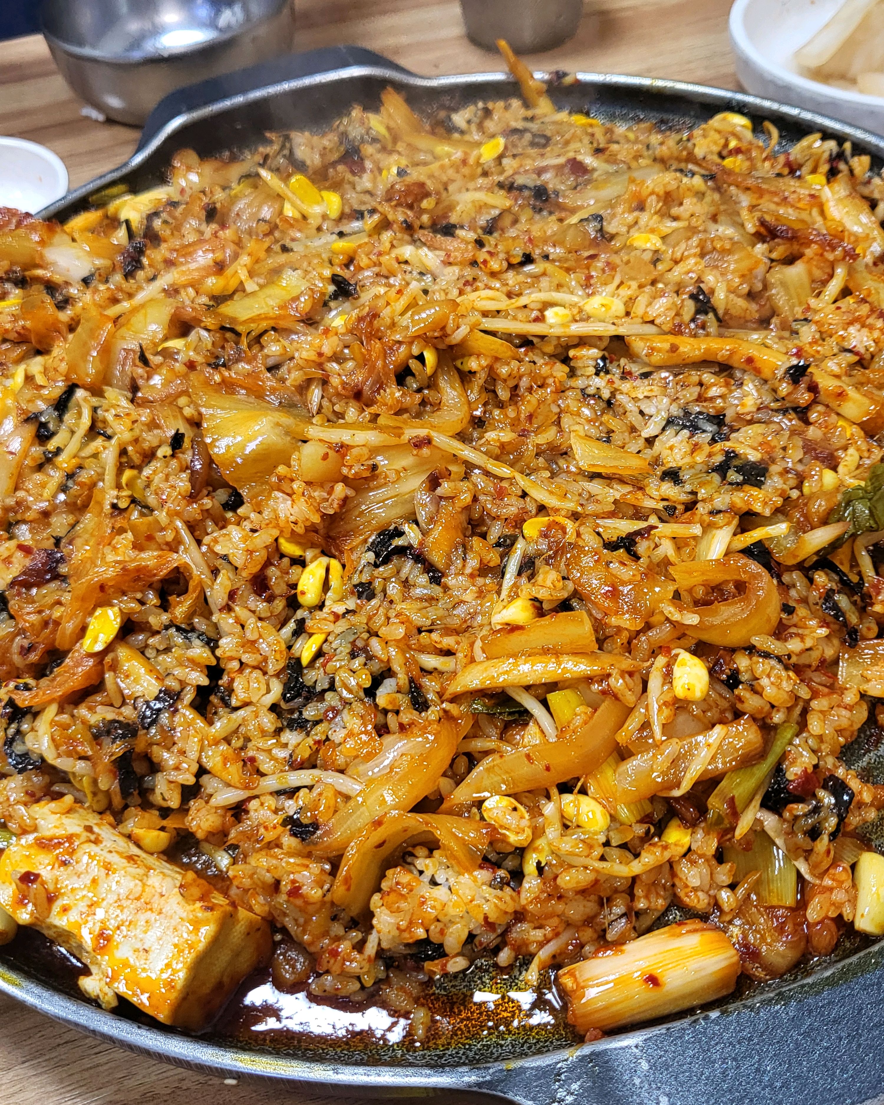  서울시 성동구 송정동 맛집 통돼지 두루치기 김치찌개 전문점