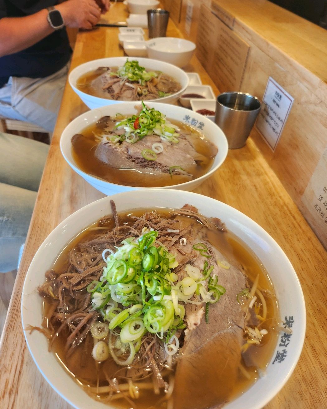 고기도 부드럽고 야채도 신선하고 매장도 깔끔하고 - 장유 맛집 미분당 장유점