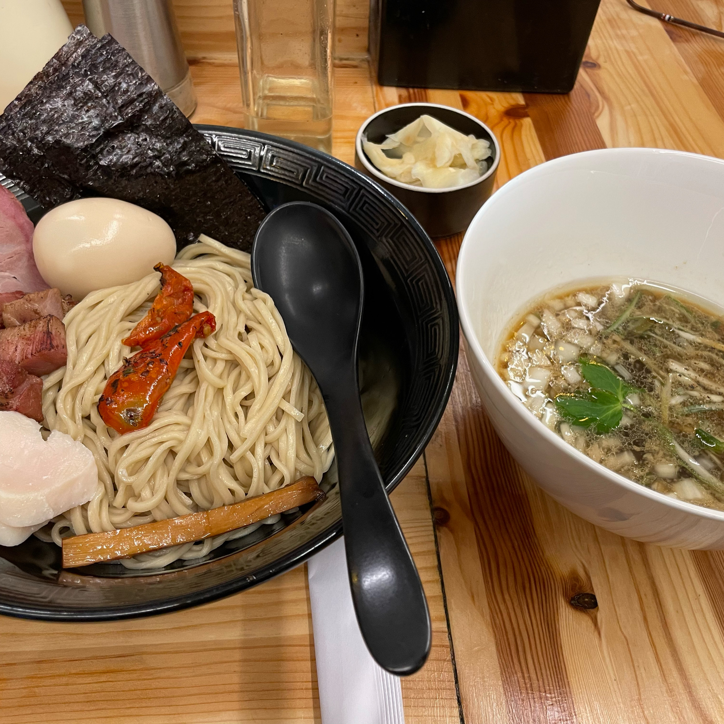 츠케멘 먹으러 출동. 동네에 이런 맛집이 있다는 것은 즐거운 일이다. 맛있는 음식 만들어