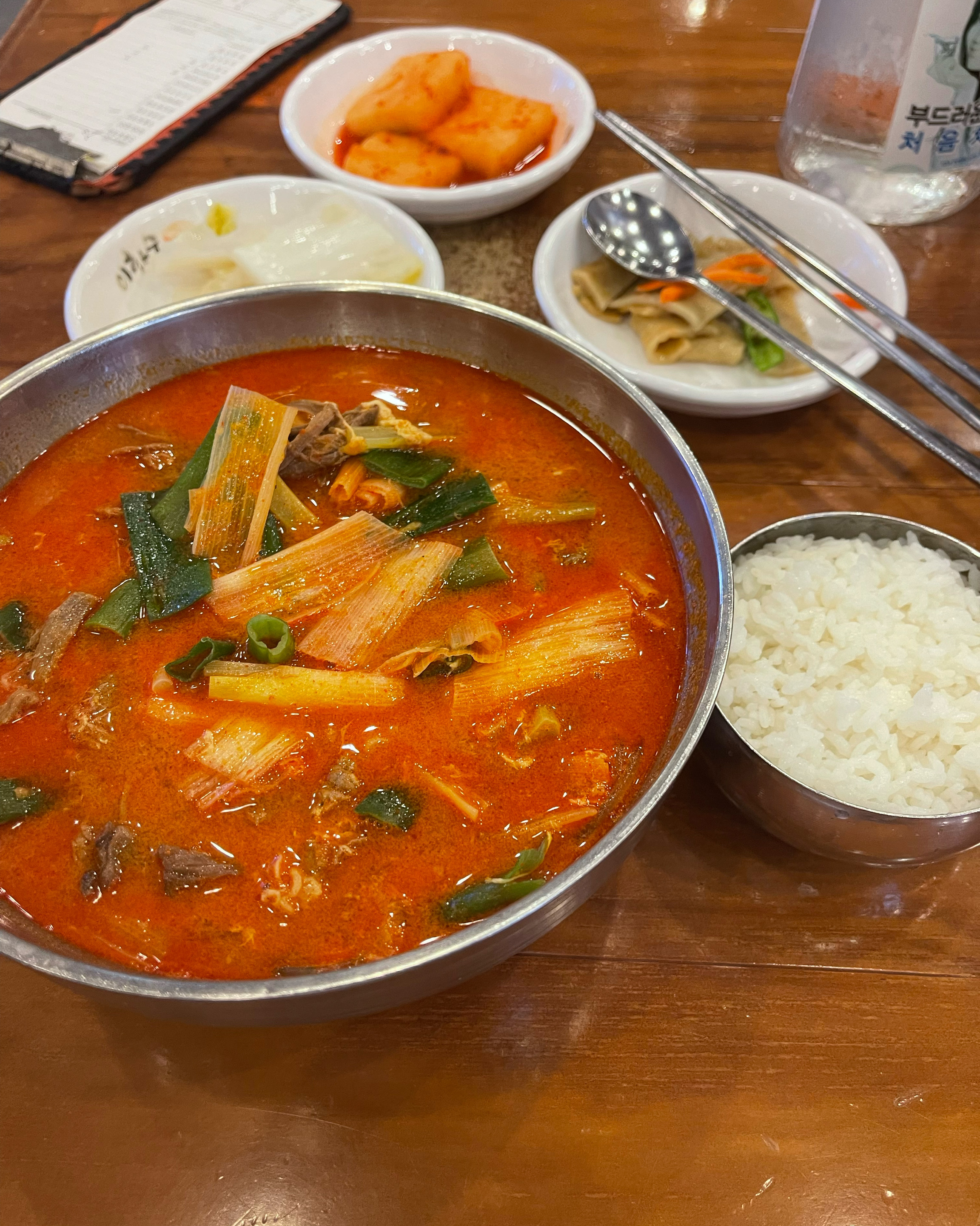 종각역 전통 전골집 이화수전통육개장 서울무교점