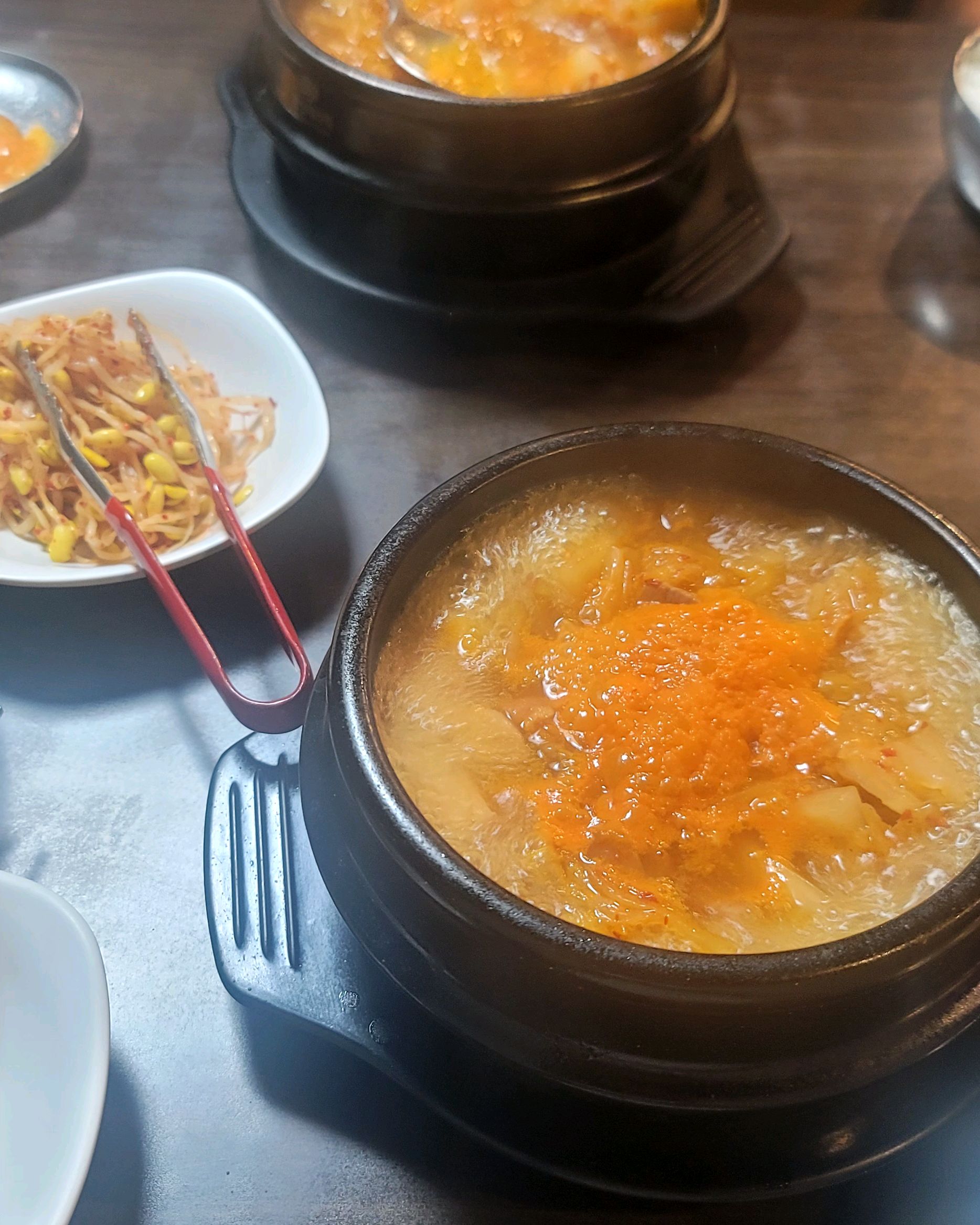 돈벌기 쉽다. 나도 벌고싶다. - 천호동 맛집 명품 기사식당 뚝다리 김치찌개