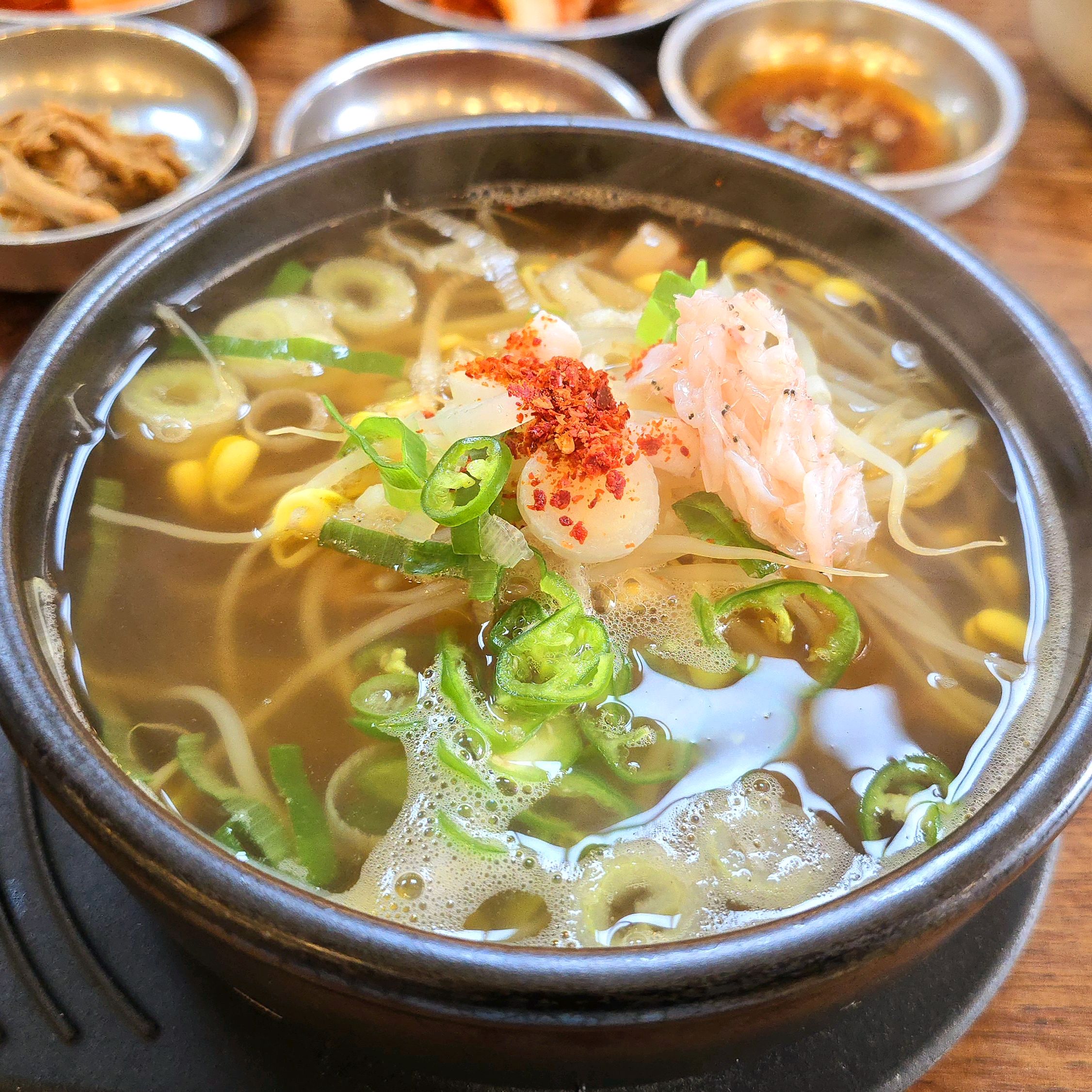 
서울시 은평구 대조동 맛집 넷길이콩나물국밥 은평본점