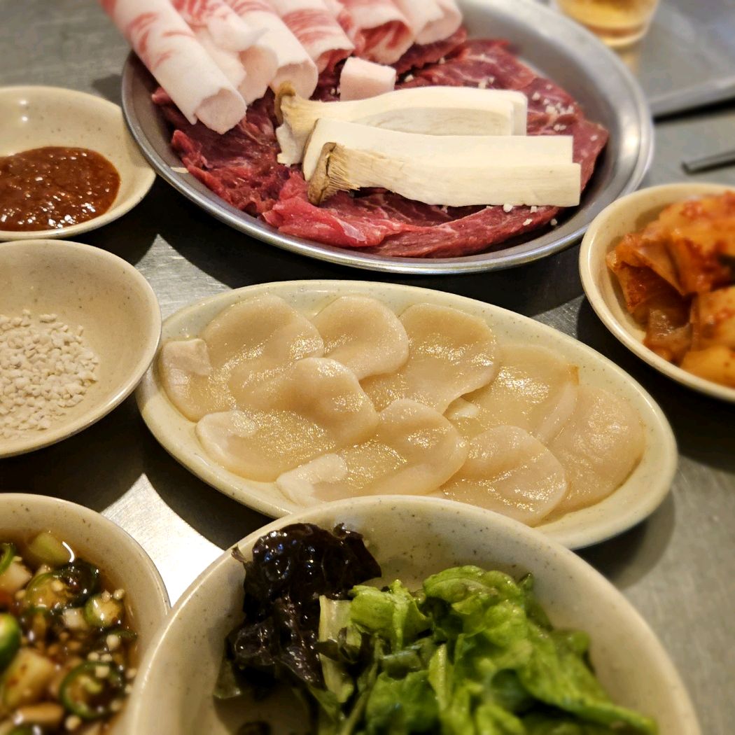 
총신대입구(이수)역식당 외양간
