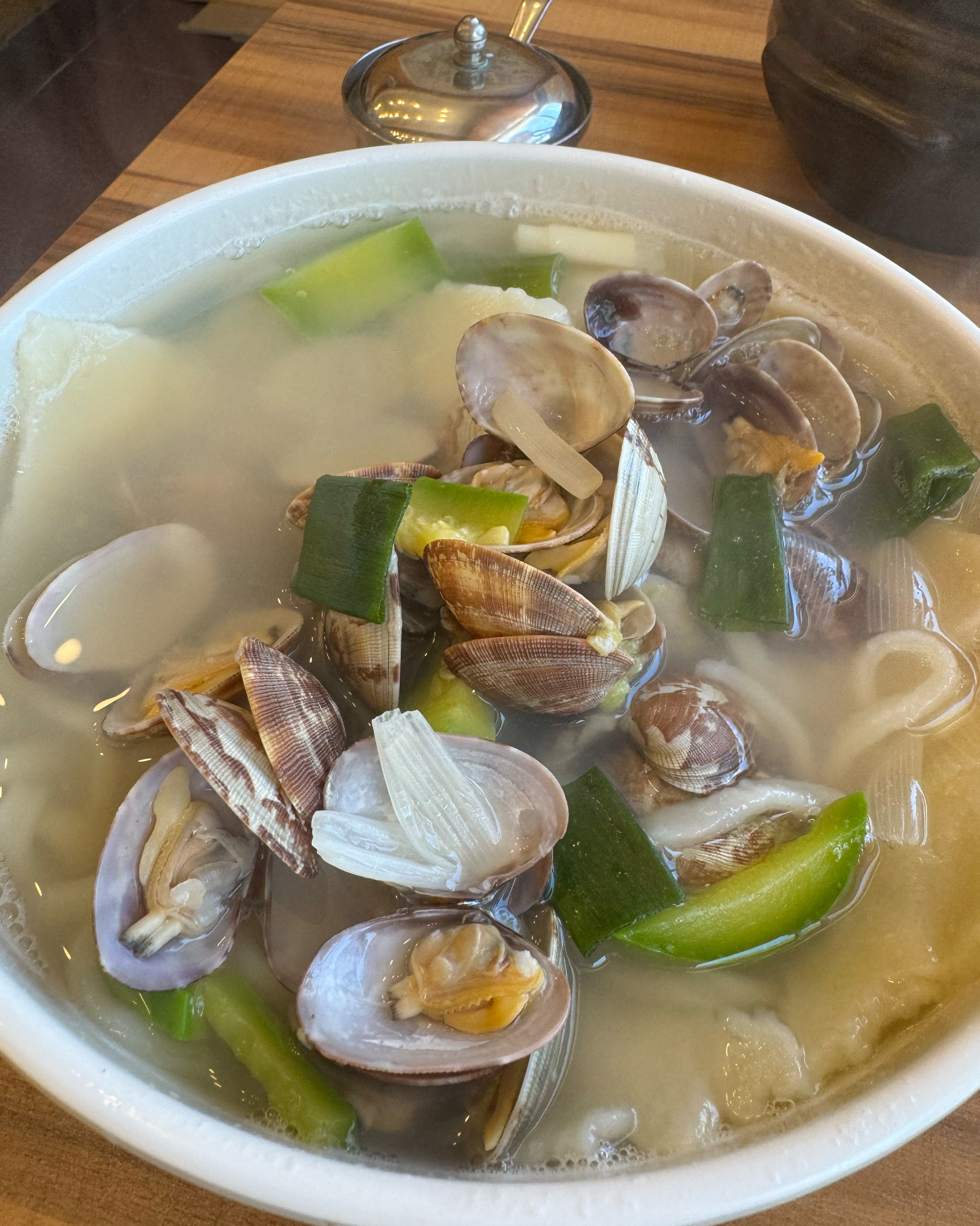 바지락 칼국수먹고 배부른적은 처음인듯하네요.. - 천호동 맛집 이가네바지락칼국수
