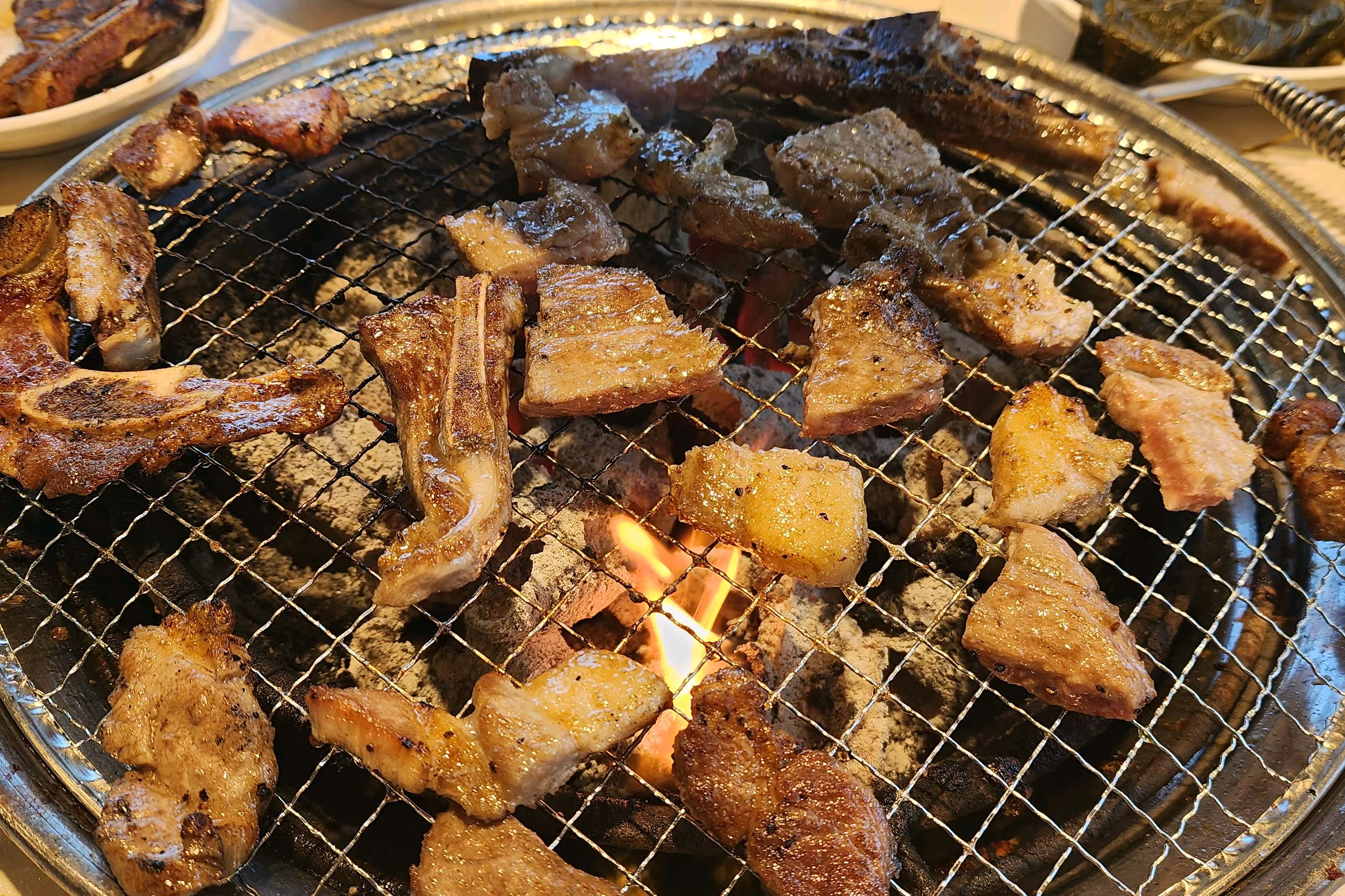 오랜만에 방문해서 맛있게 먹고 가네요~^^ - 간석오거리 맛집 명륜진사갈비 간석오거리점
