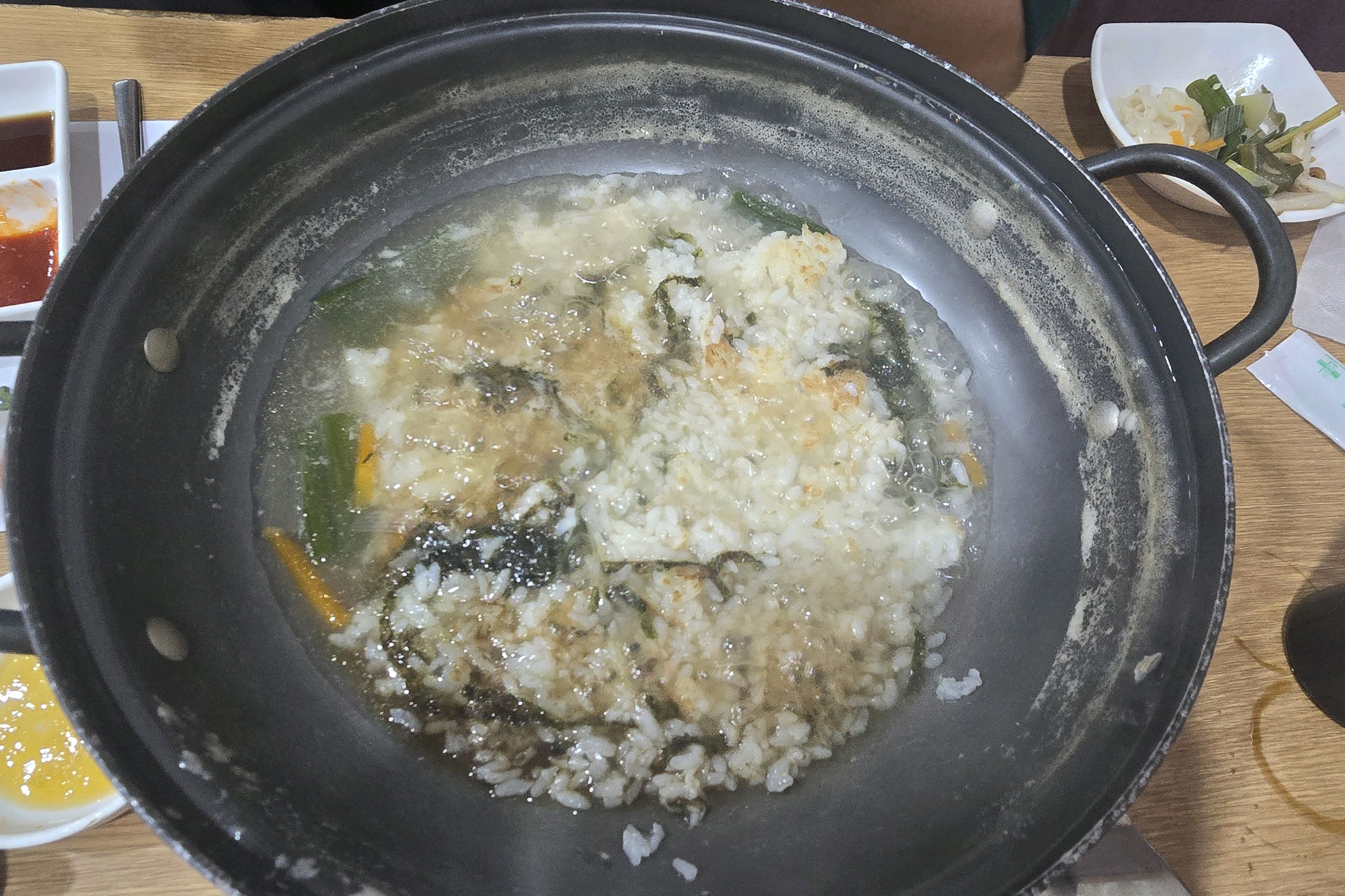 
굽은다리역식당 으뜸횟집