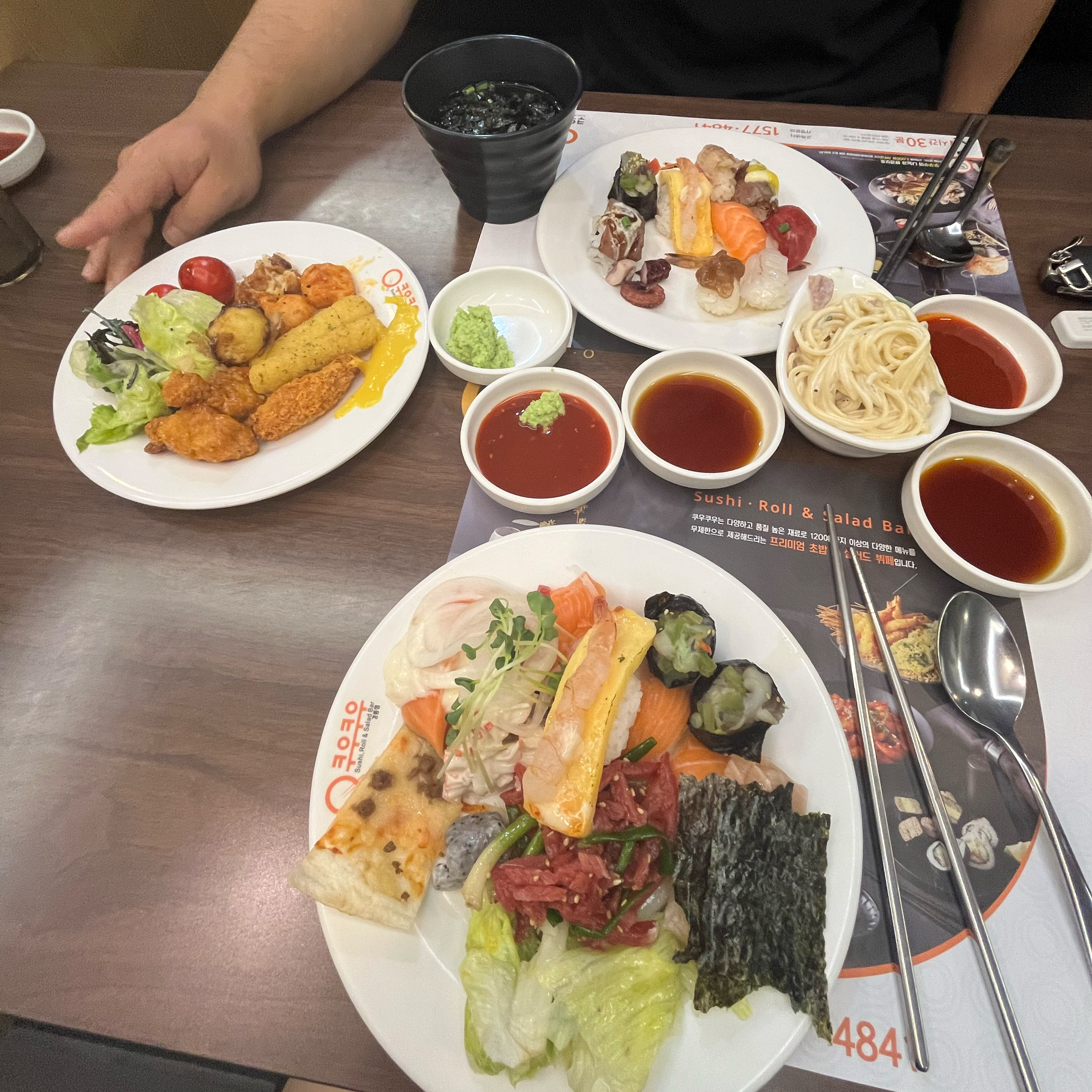 가끔 방문하는데 갈때마다 폭식하게 되는곳 ㅋㅋ맛있어요~~ - 강릉 맛집 쿠우쿠우 강릉점