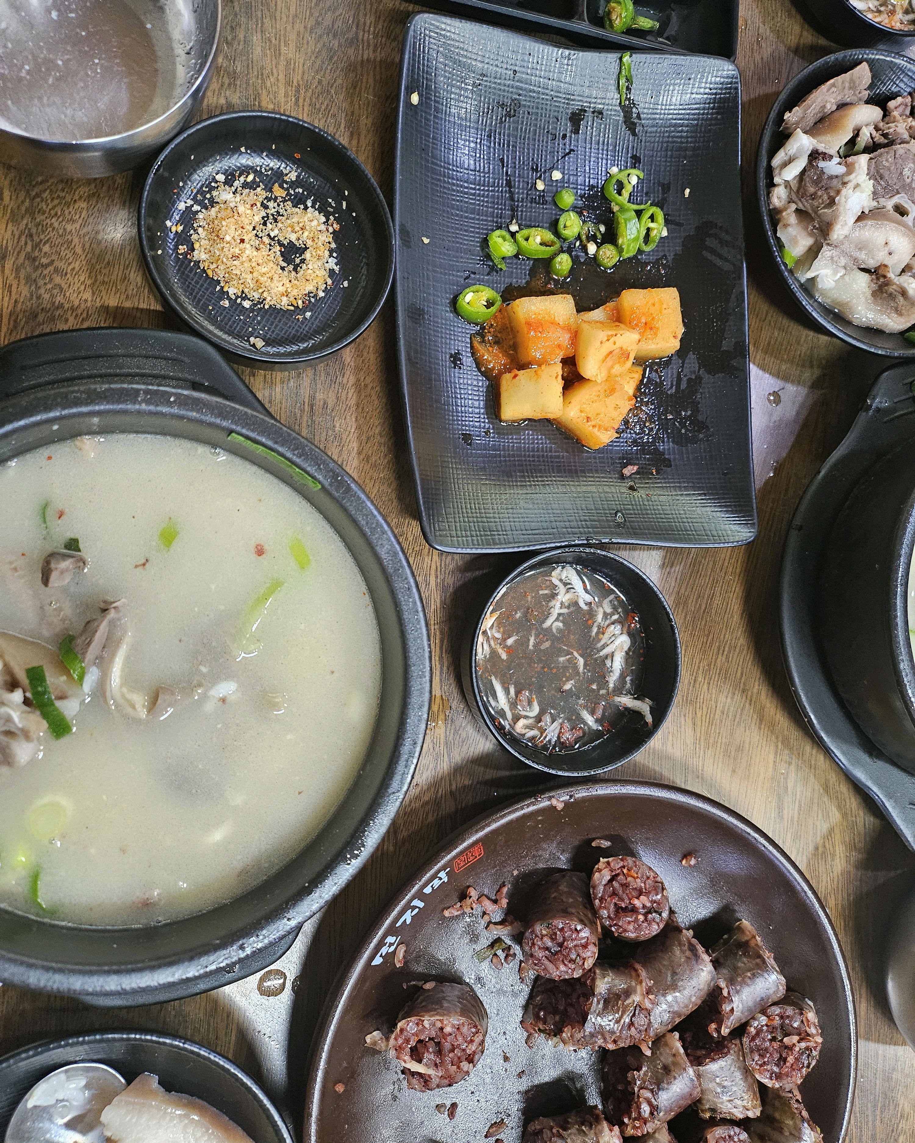 
서울시 영등포구 대림동 맛집 삼거리먼지막순대국