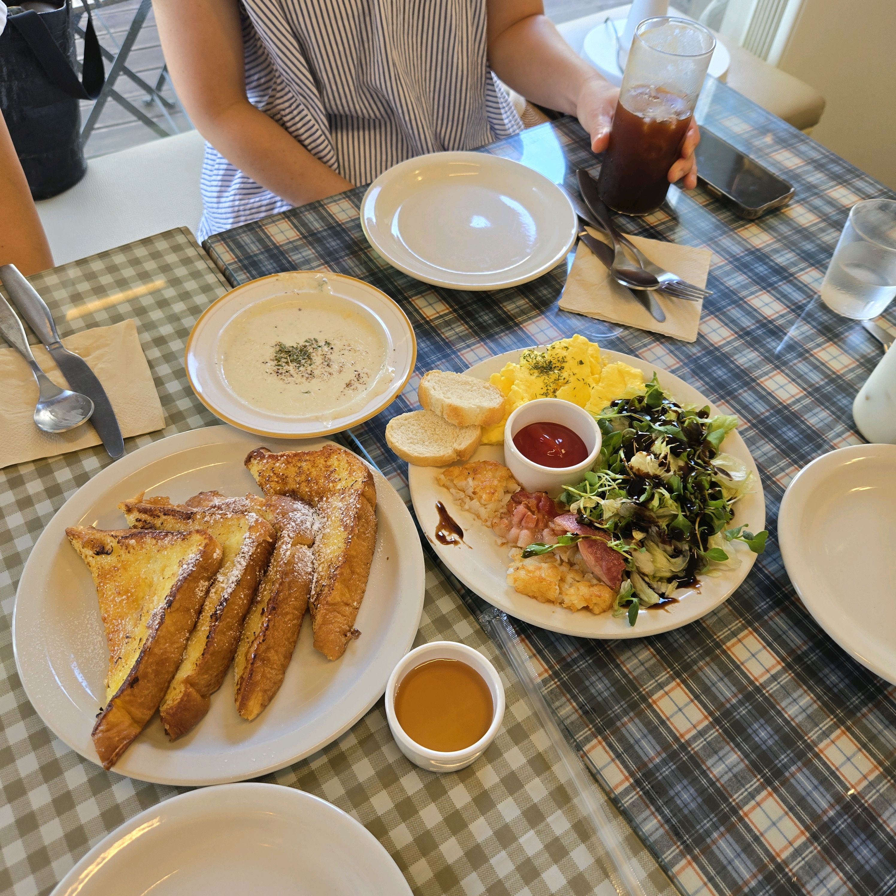
서울시 강동구 강일동 맛집 믿음소망사랑