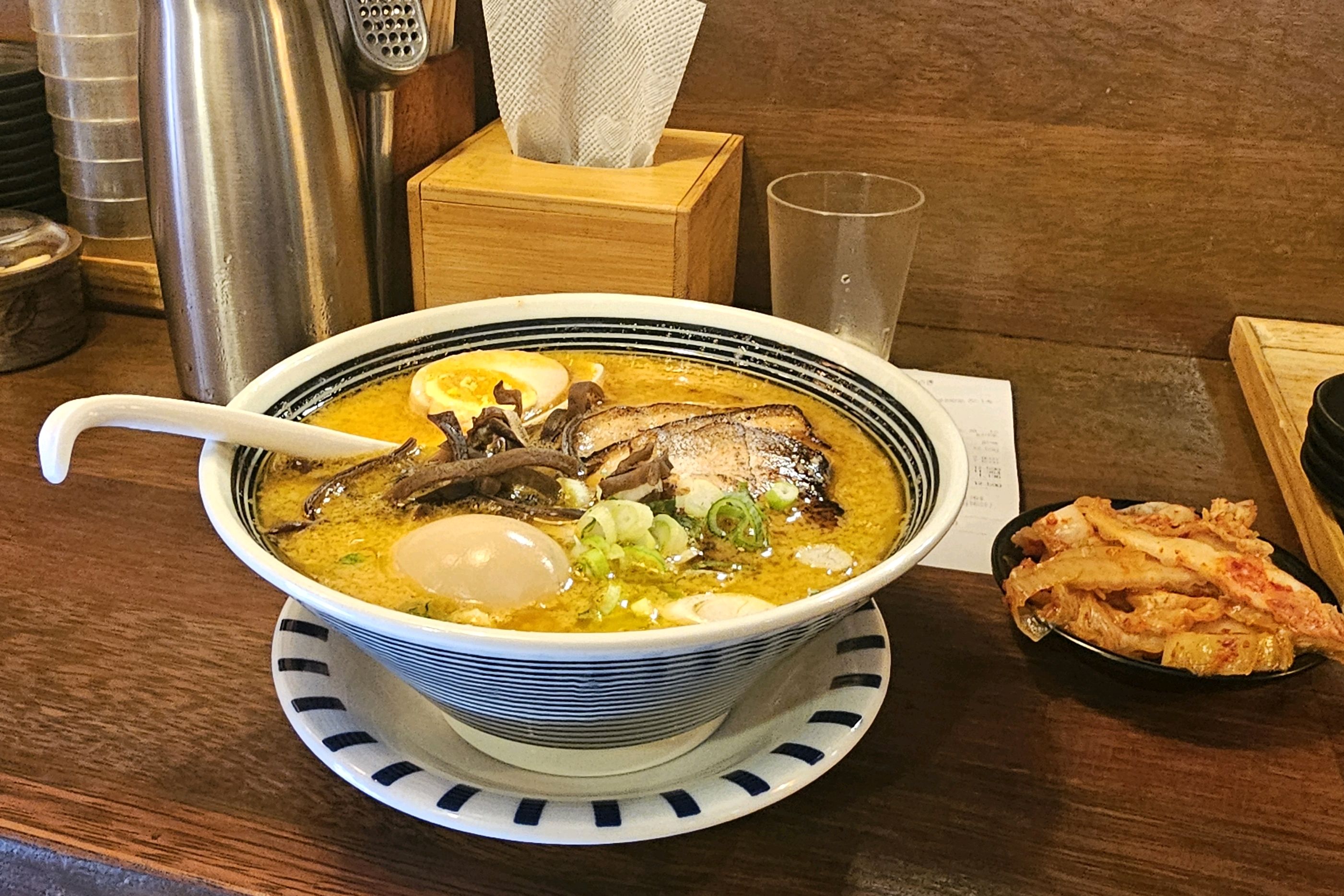 
서울시 관악구 낙성대동 맛집 멘쇼우라멘