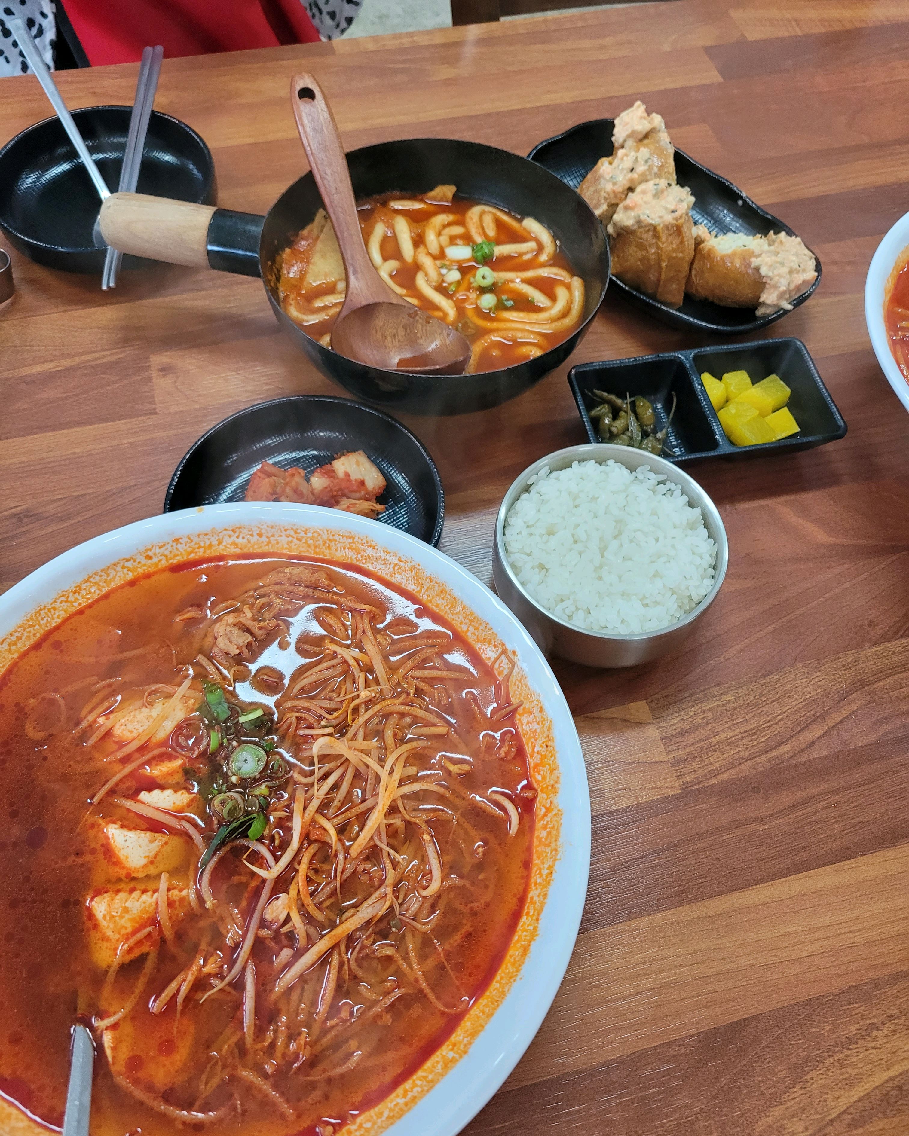 맨날 소바만 먹다가 오늘은 짬뽕순두밥 먹었어요 - 전주 맛집 삼동소바 전주덕진점