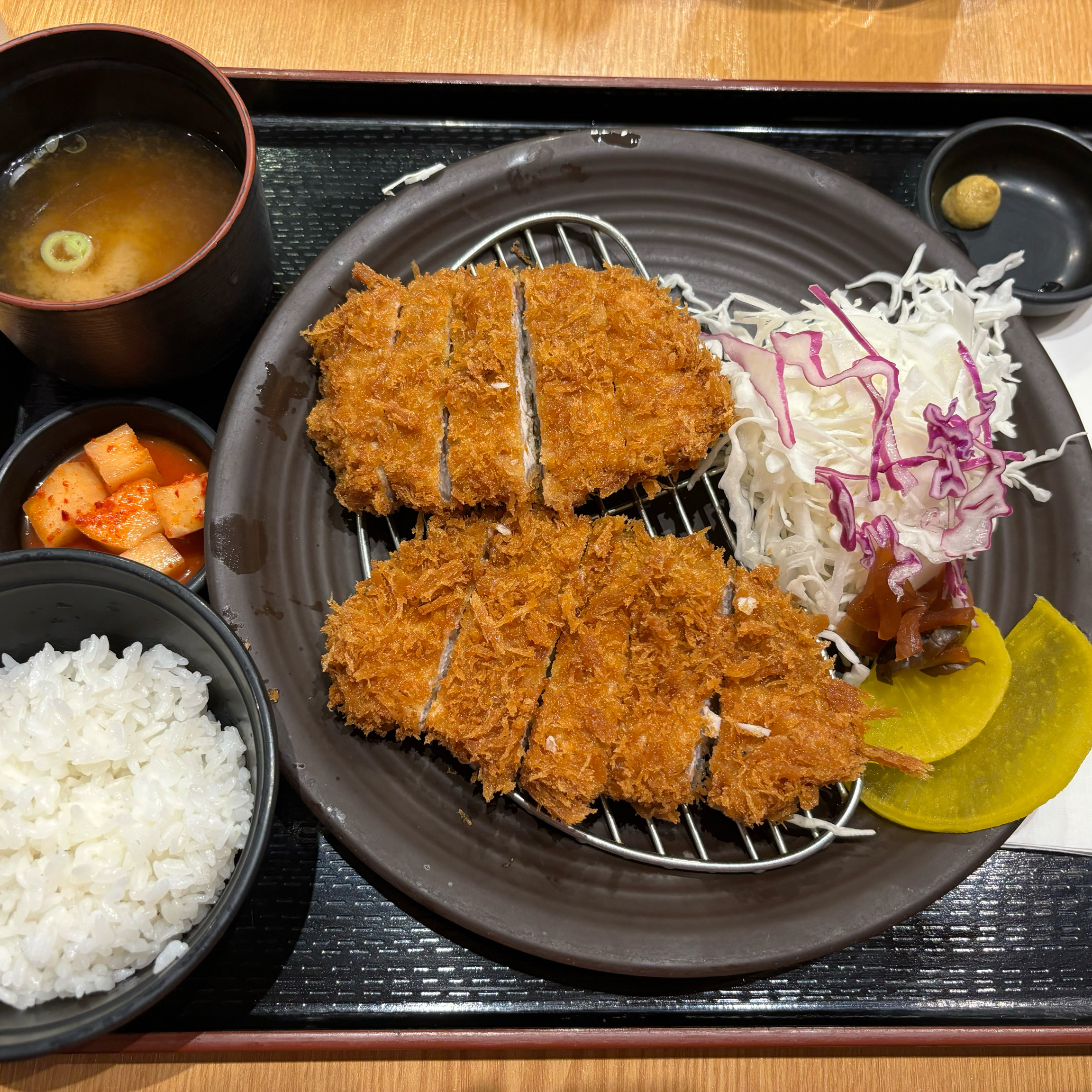 
동대입구역식당 돈돈돈까스