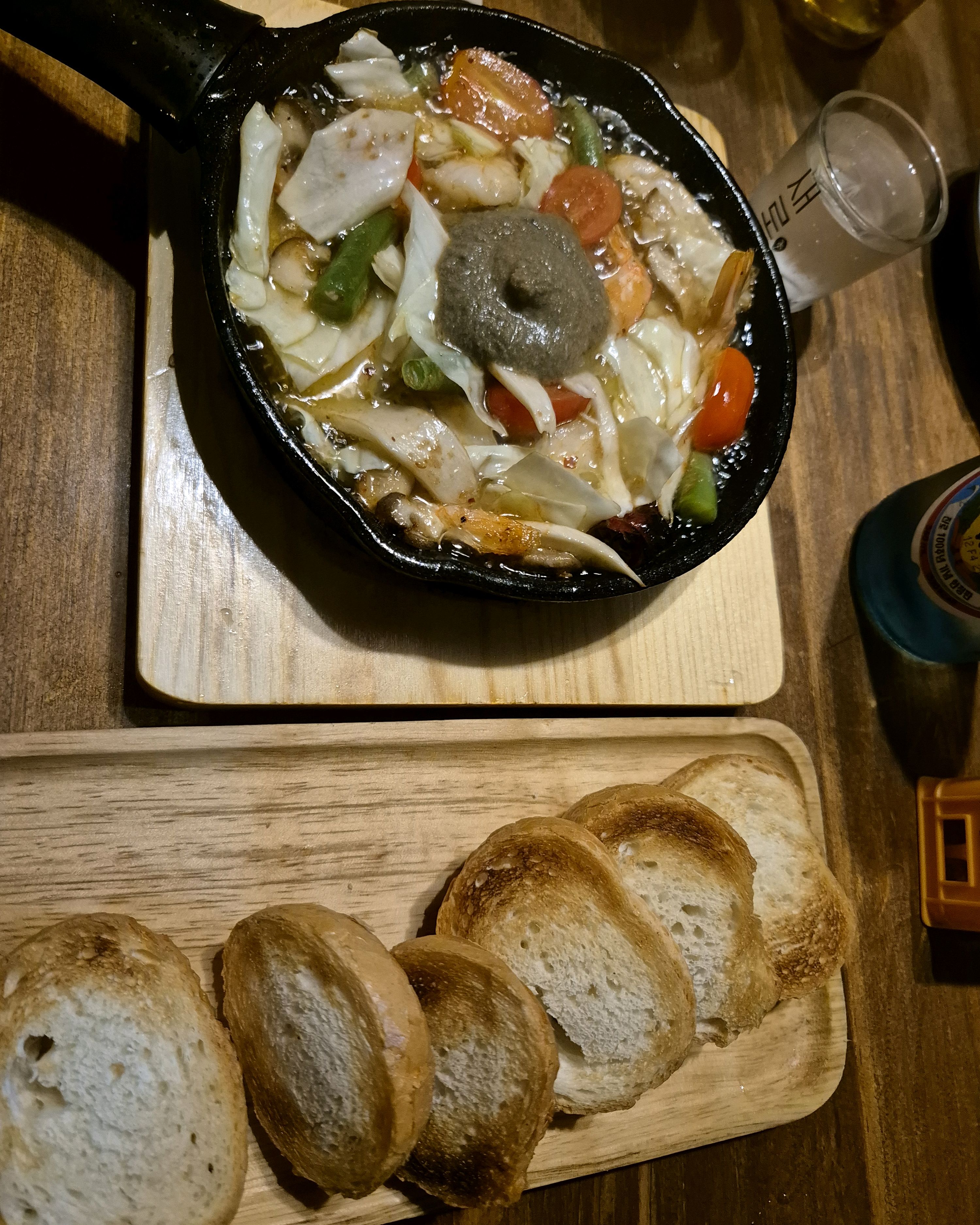 
서울시 서대문구 홍제동 맛집 안짱