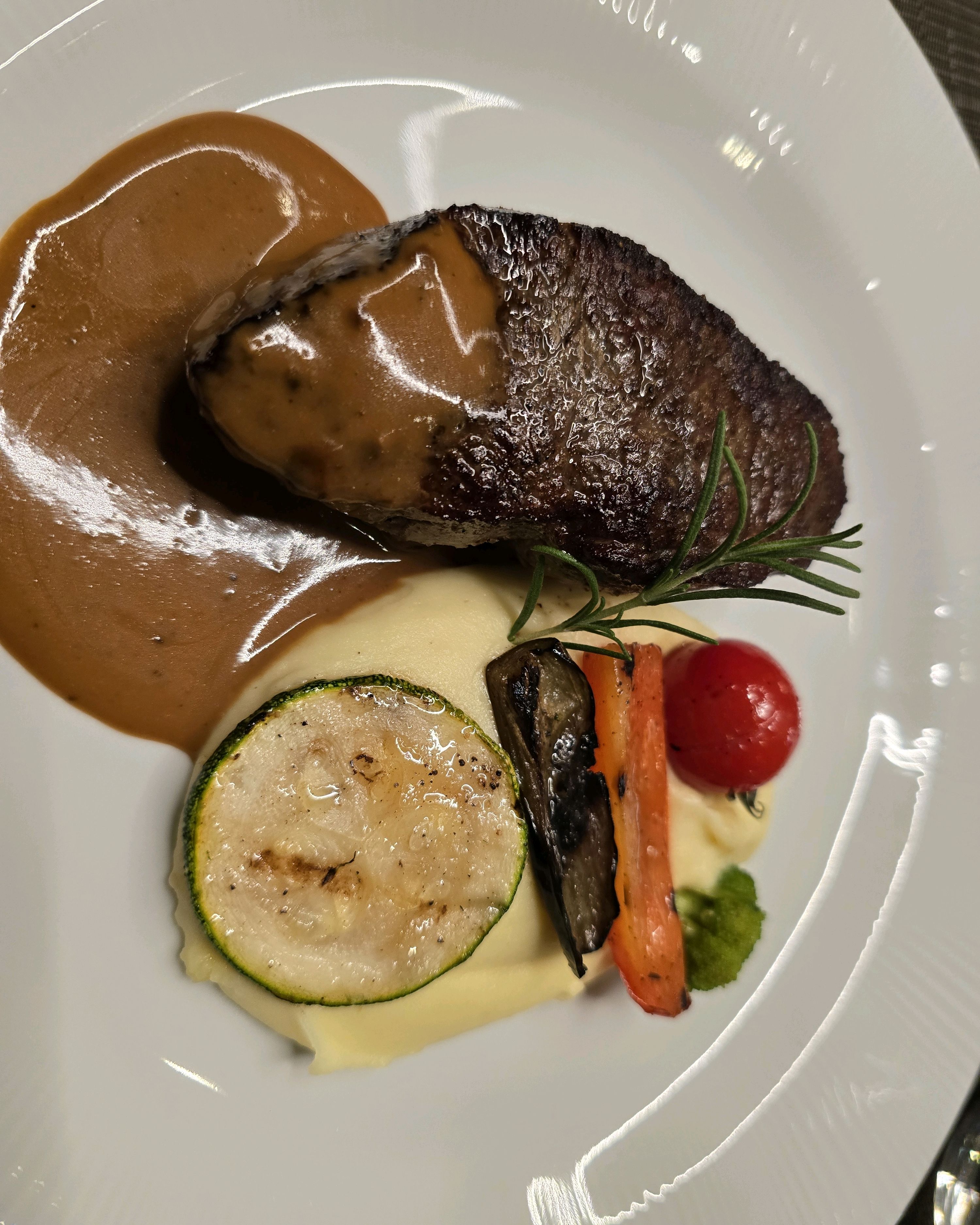 
서울시 강동구 상일동 맛집
 더 화이트
