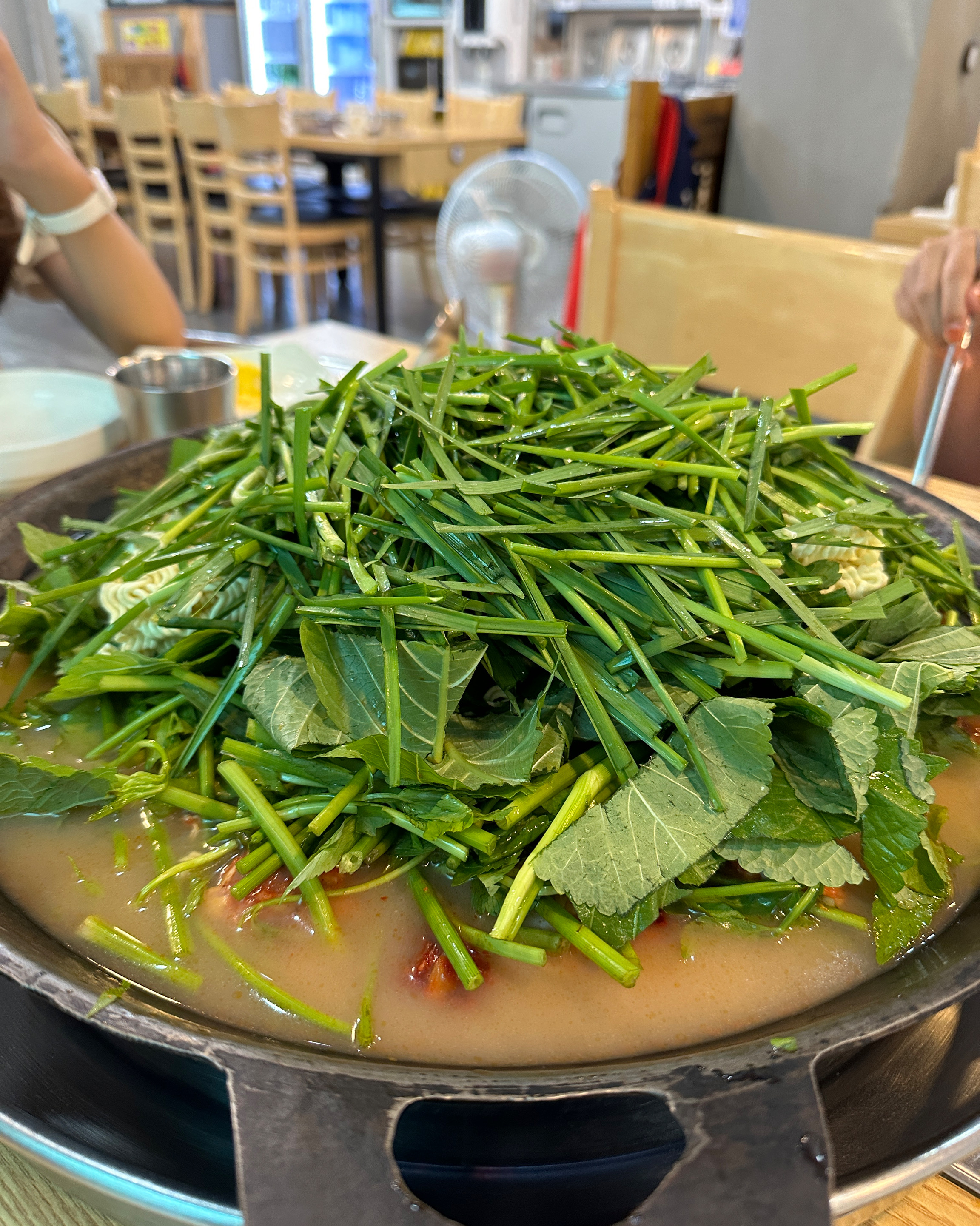 울진 놀러왔다가 예전에 여기서 너무 맛있게 먹었어서 1시간 걸려 이거 먹으러 일부러 올라왔