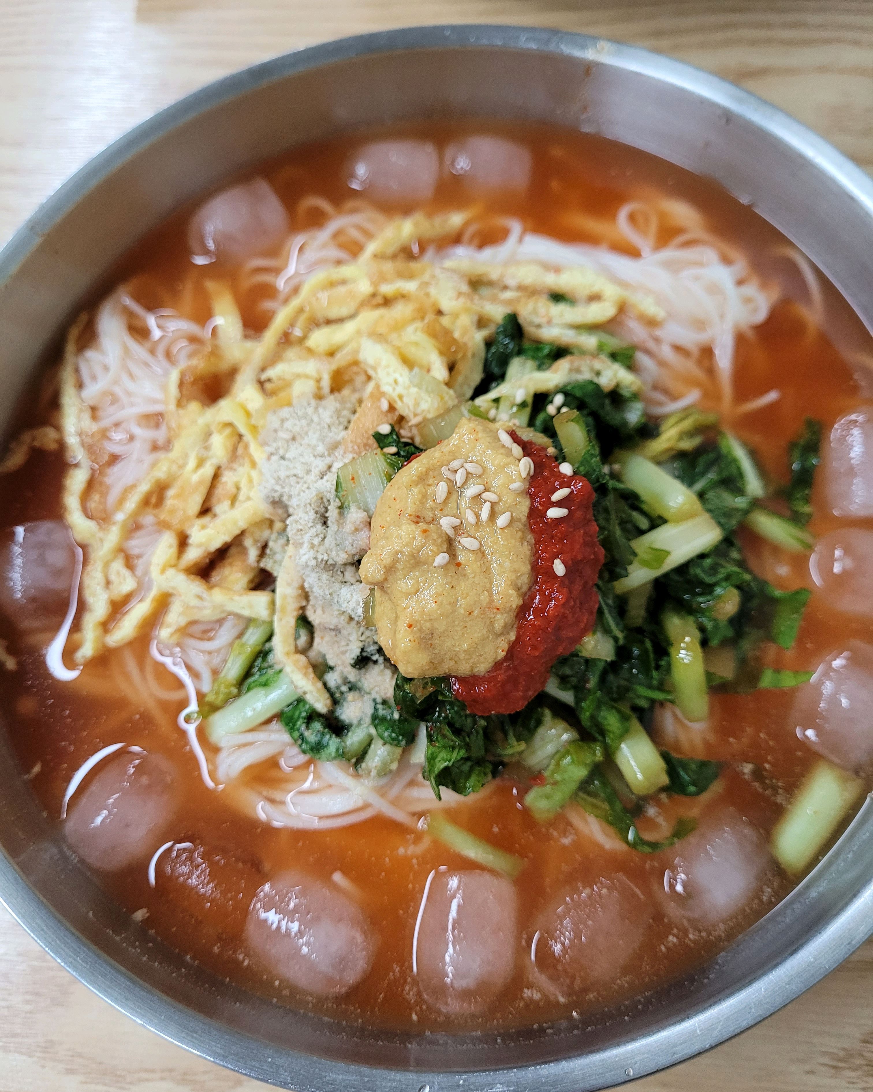 Noodles restaurant in Hyochang-dong, Yongsan-gu, Seoul