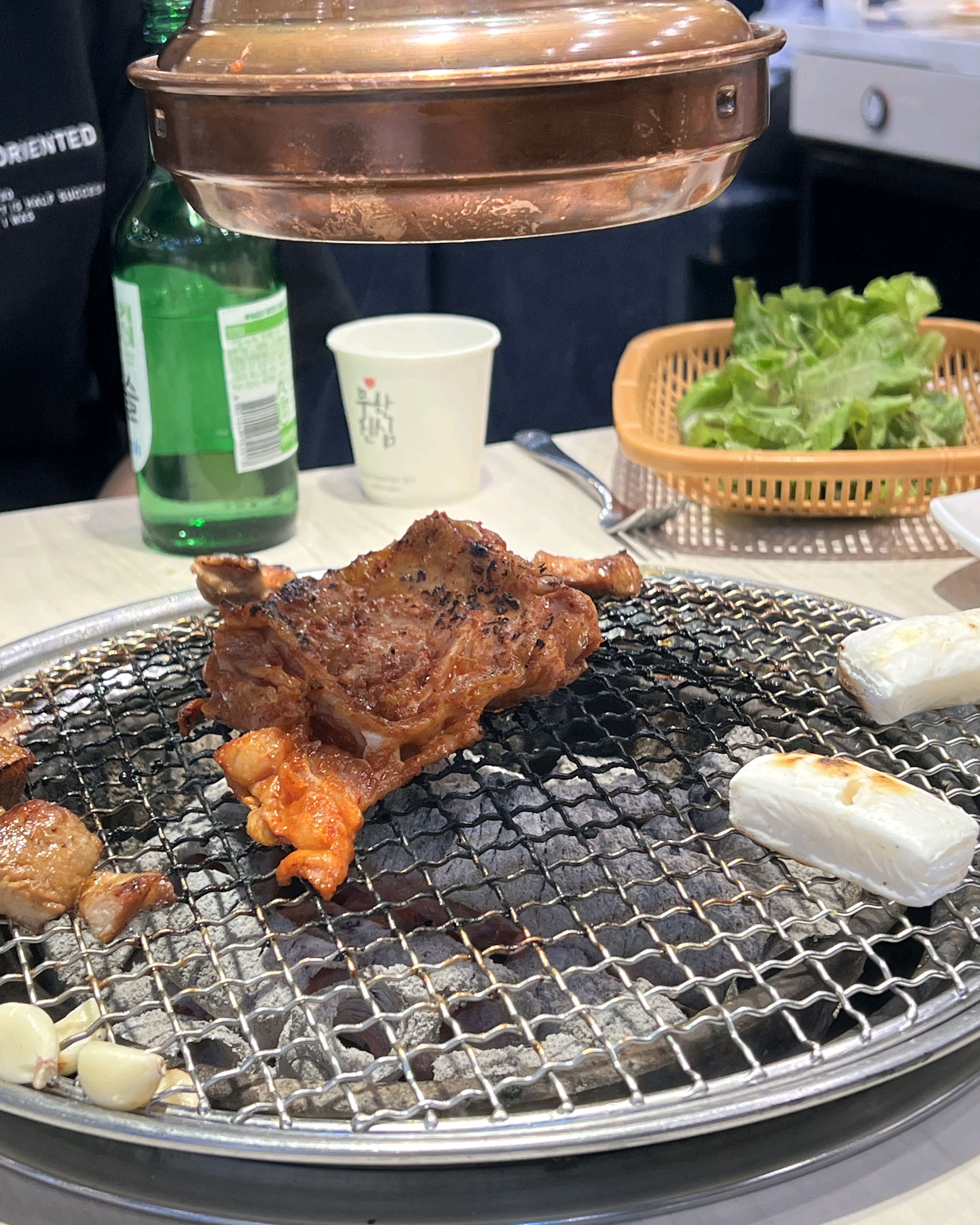 고기를 포함한 모든 양념이들어간 소스들은 물을탄듯하게 싱거웠습니다. - 신천역 맛집 명륜진사갈비 시흥신천역점