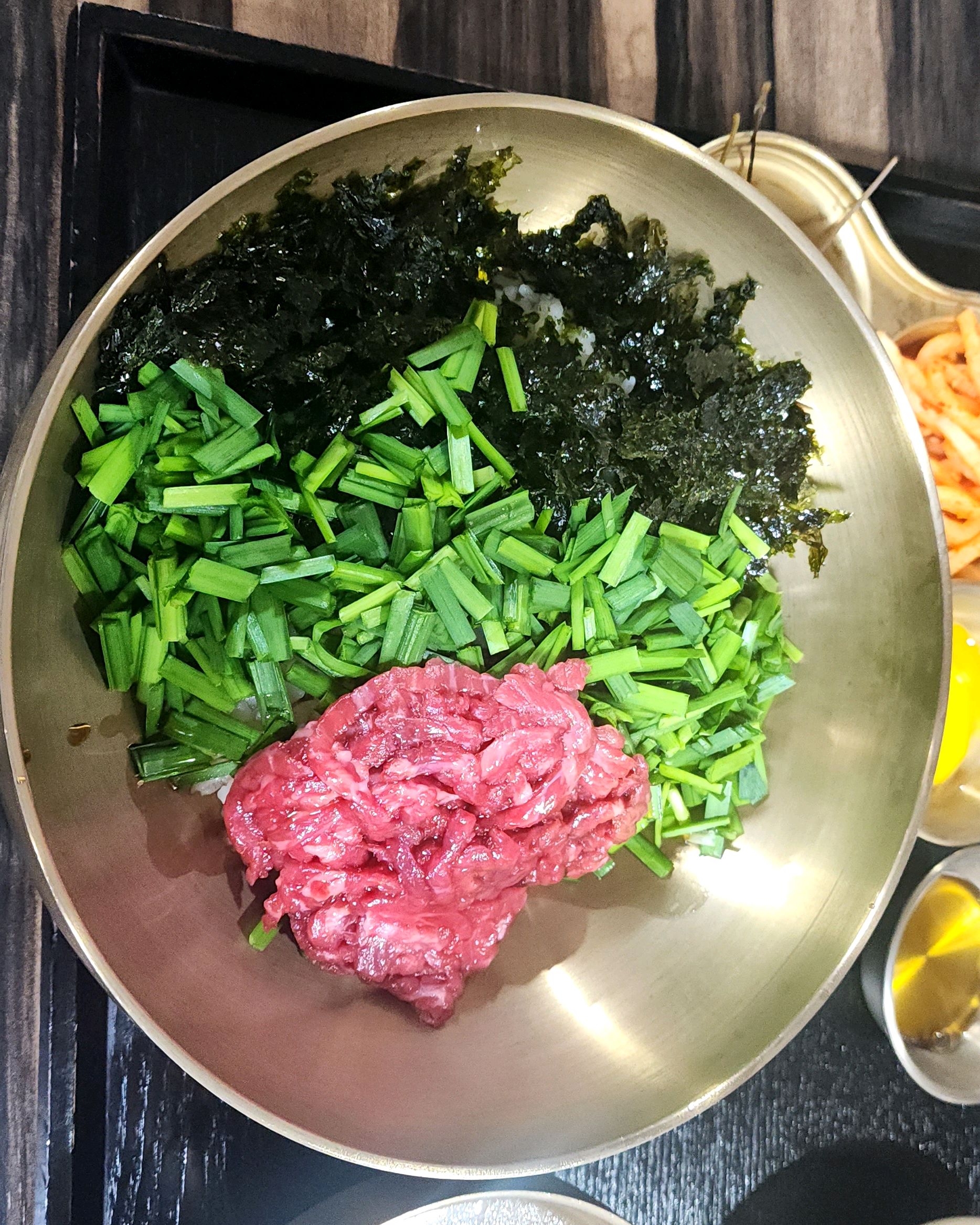 [천안 맛집 두남리들기름육회비빔 본점] 직접 가본 로컬 리뷰