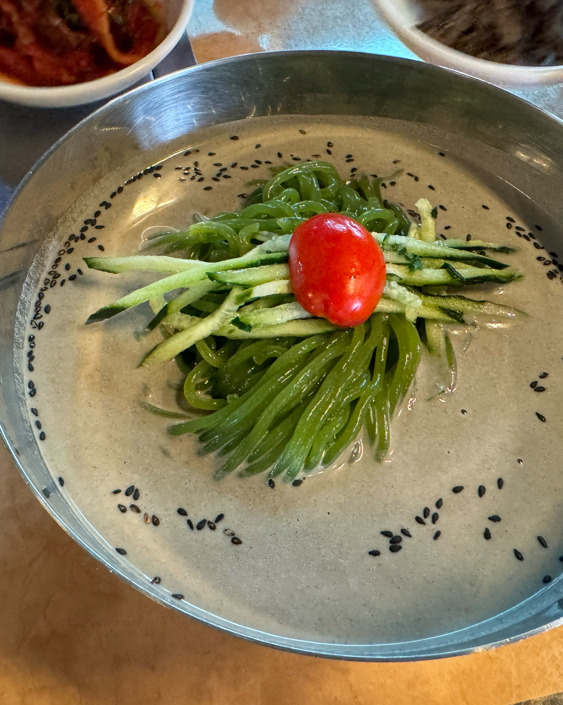 검은콩국수 진짜너무너무맛있어요❤️🥹 4.16-10.6까지 장사한다고 하셨는데 내년에 또 올