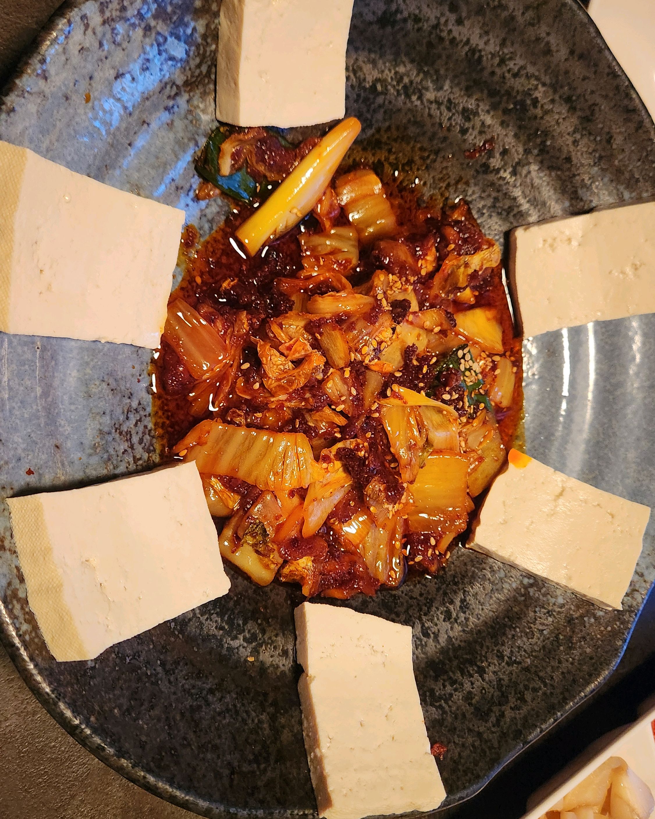 두부김치 만오천원인데 너무 창렬인듯.. - 천호동 맛집 이차전