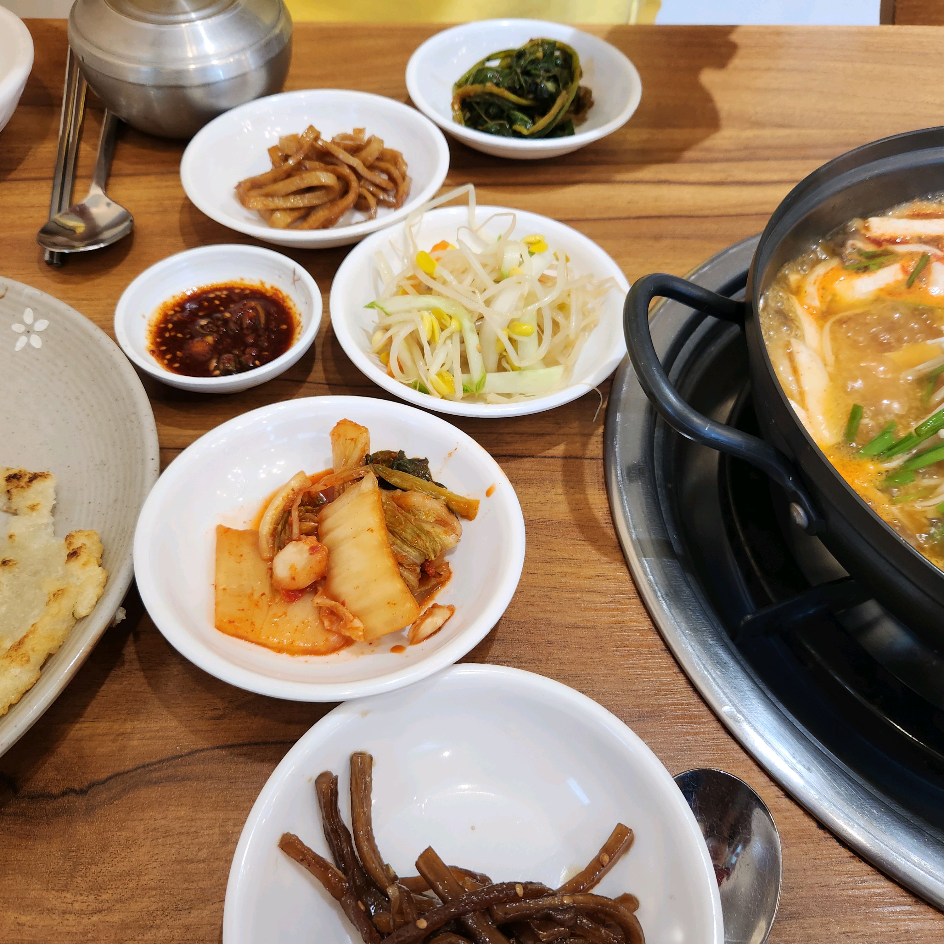[동해 맛집 두콩이손두부] 직접 가본 로컬 리뷰